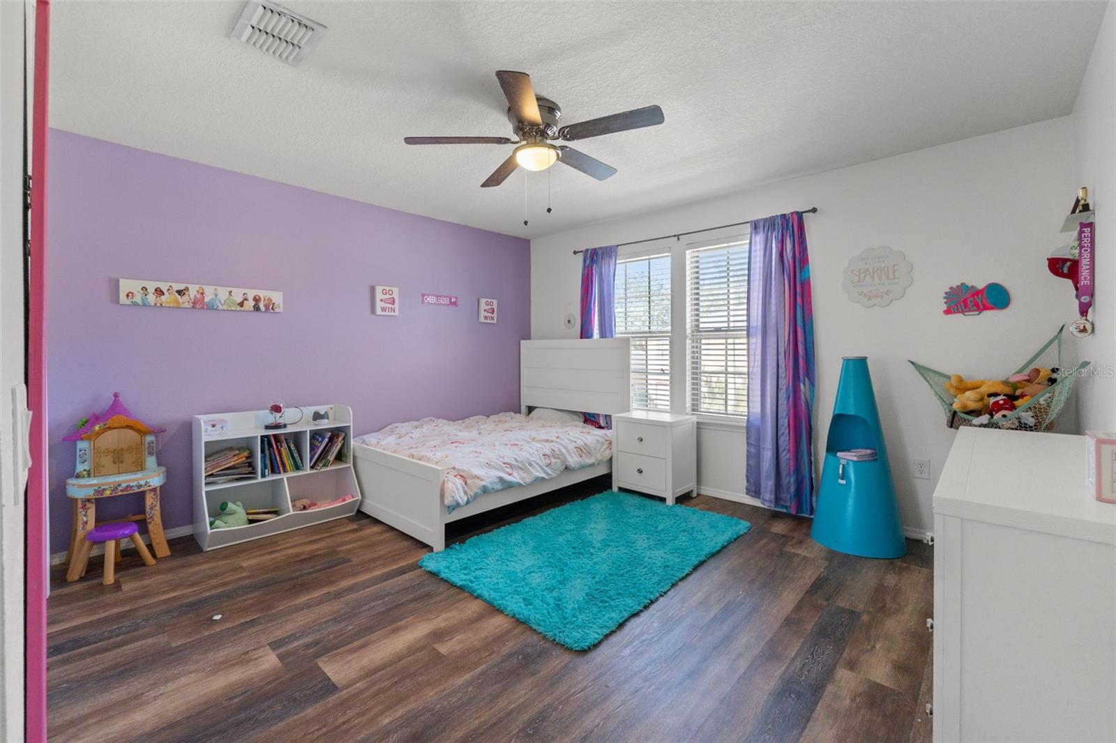 Image 9 of 43 For 15476 Stone House Drive