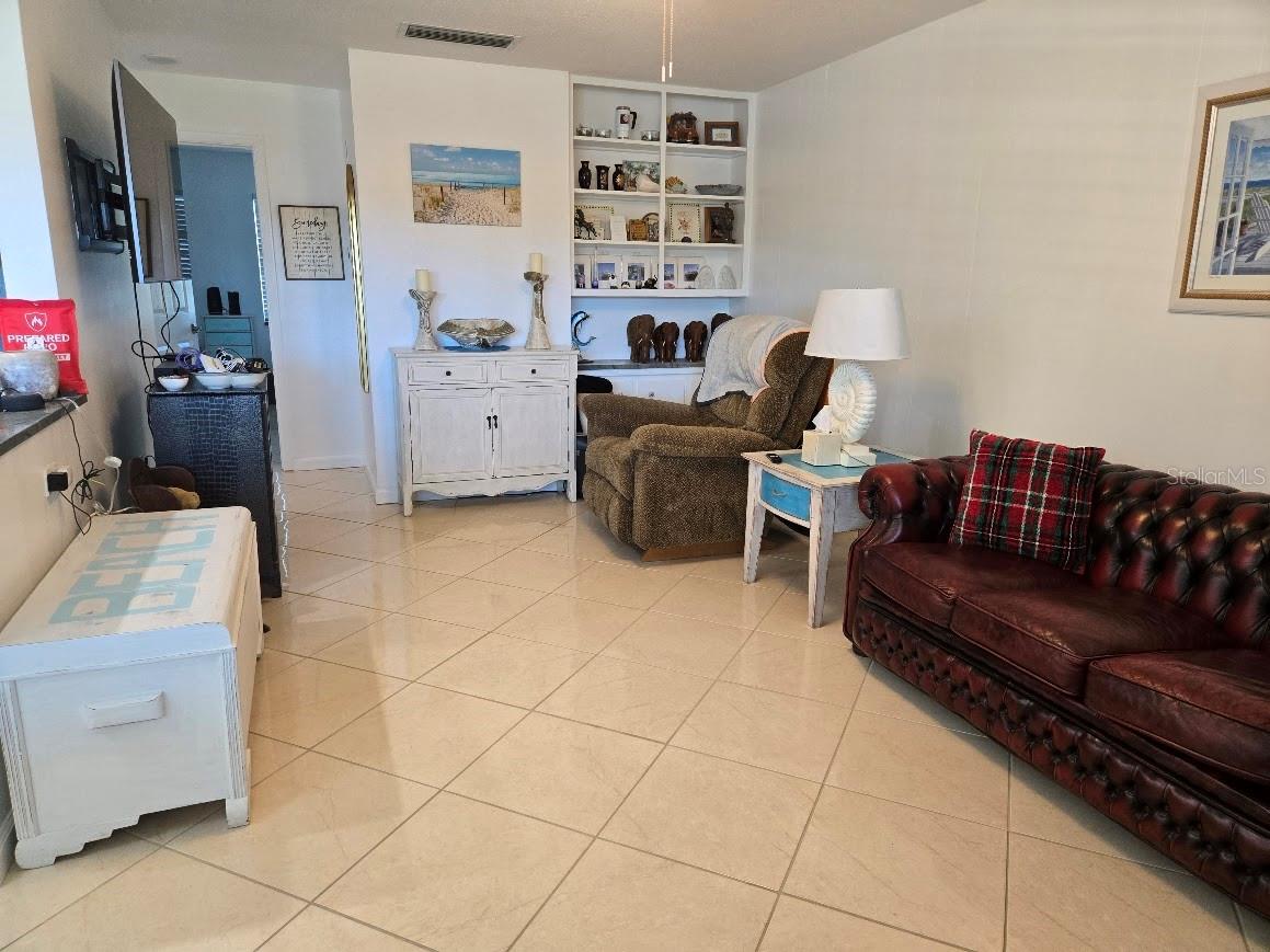 Image 5 of 13 For 650 Pinellas Point Drive S 204