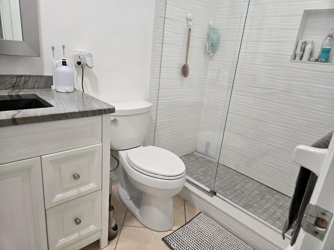 Image 7 of 13 For 650 Pinellas Point Drive S 204