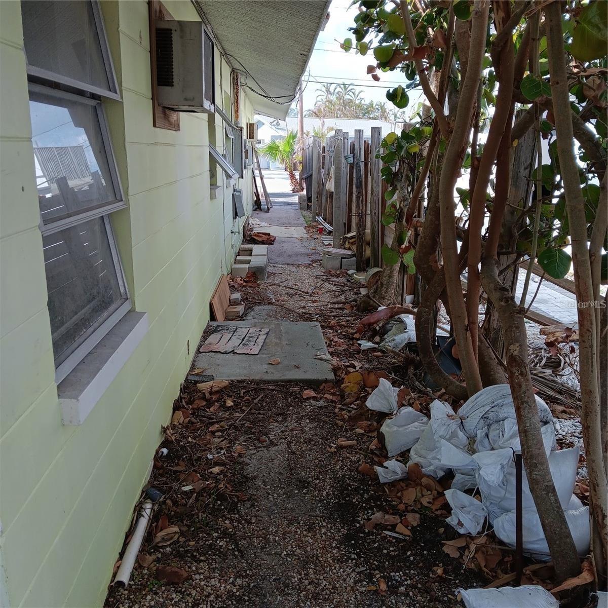 Image 5 of 38 For 439 129th Avenue E