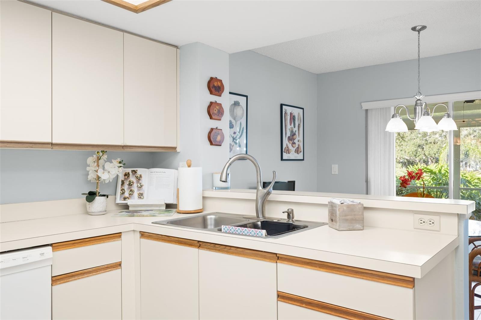 Image 15 of 45 For 235 Woodridge Circle