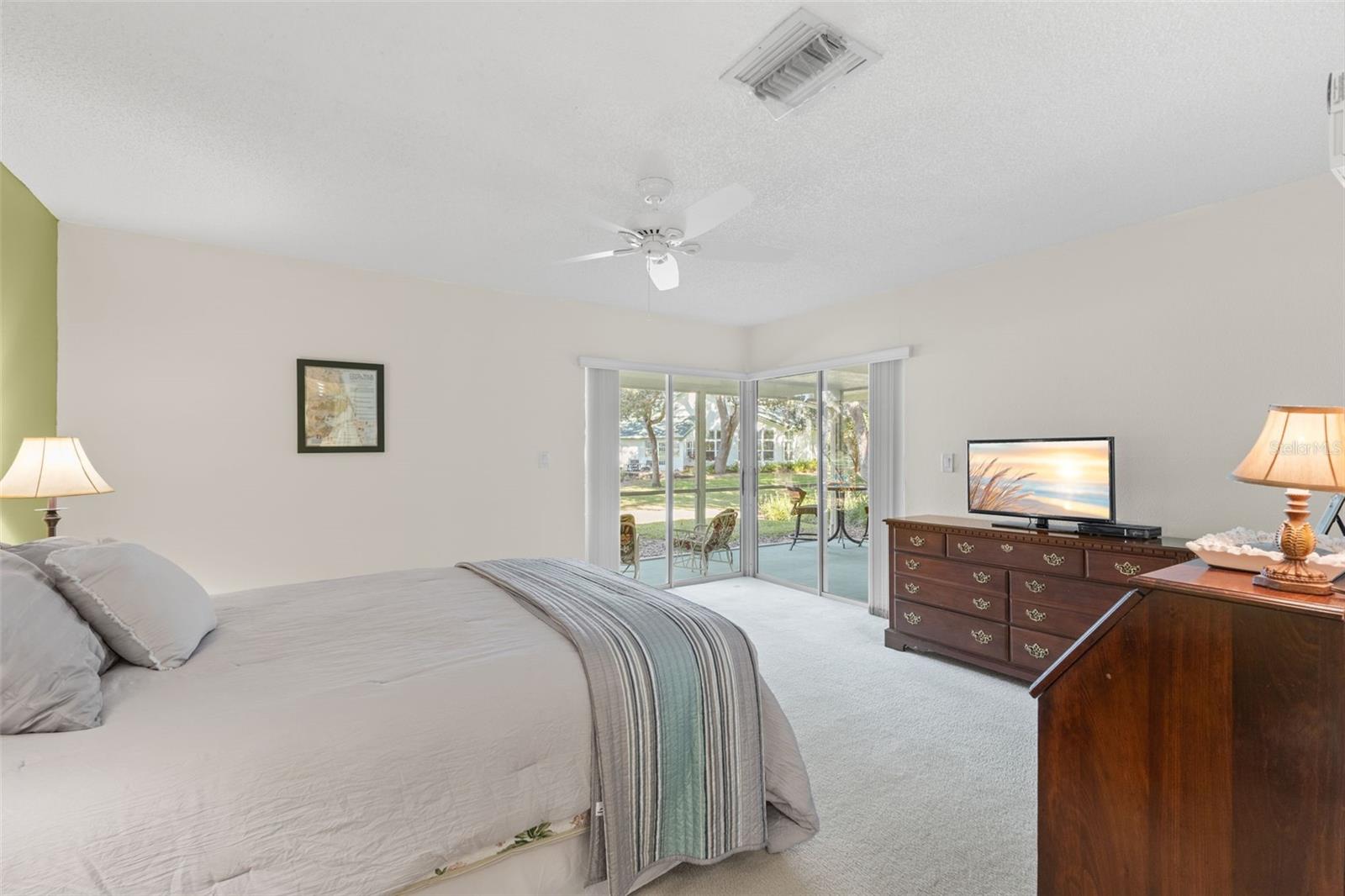 Image 28 of 45 For 235 Woodridge Circle