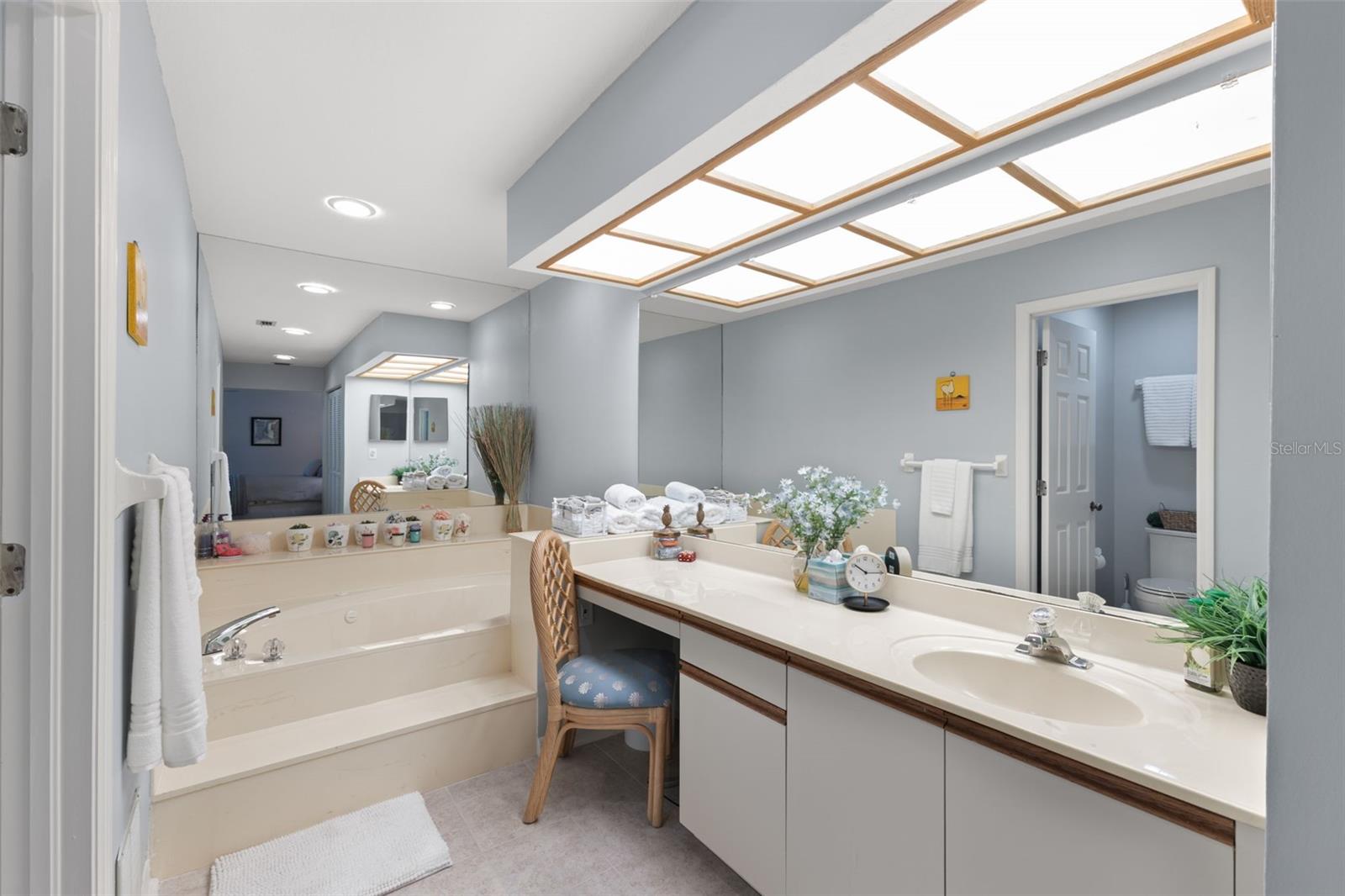 Image 29 of 45 For 235 Woodridge Circle