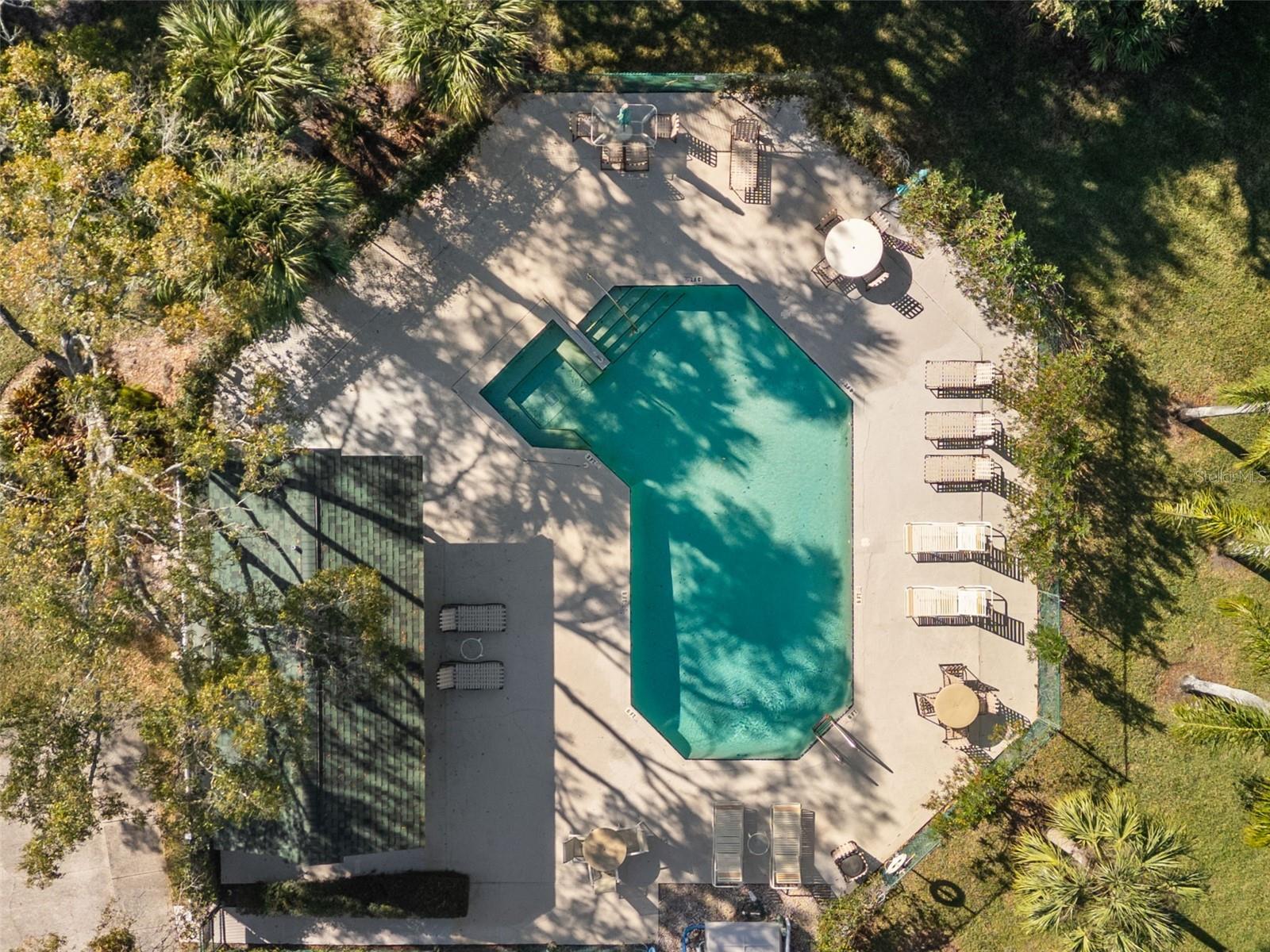 Image 38 of 45 For 235 Woodridge Circle