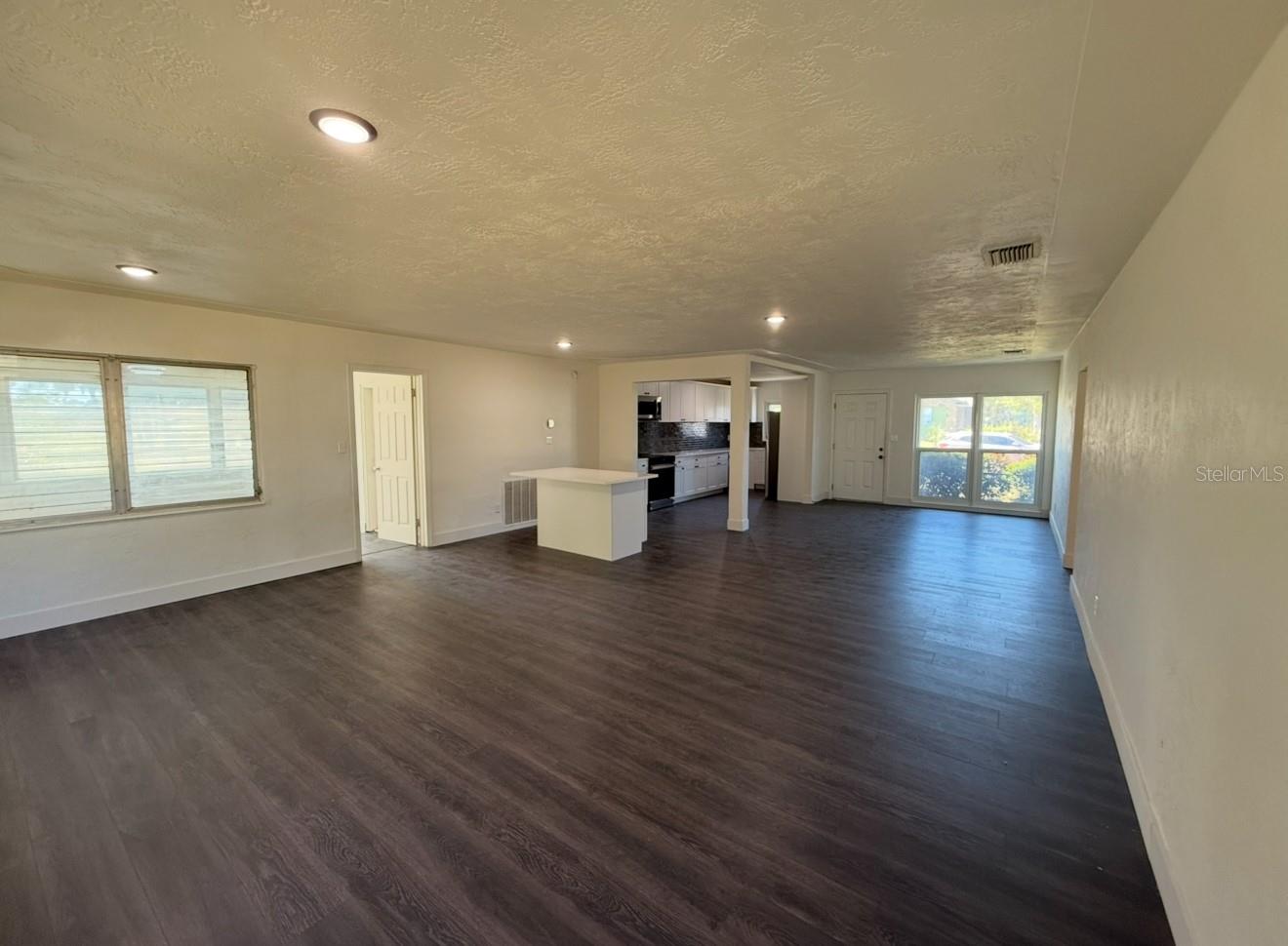 Image 3 of 15 For 2734 19th Street S