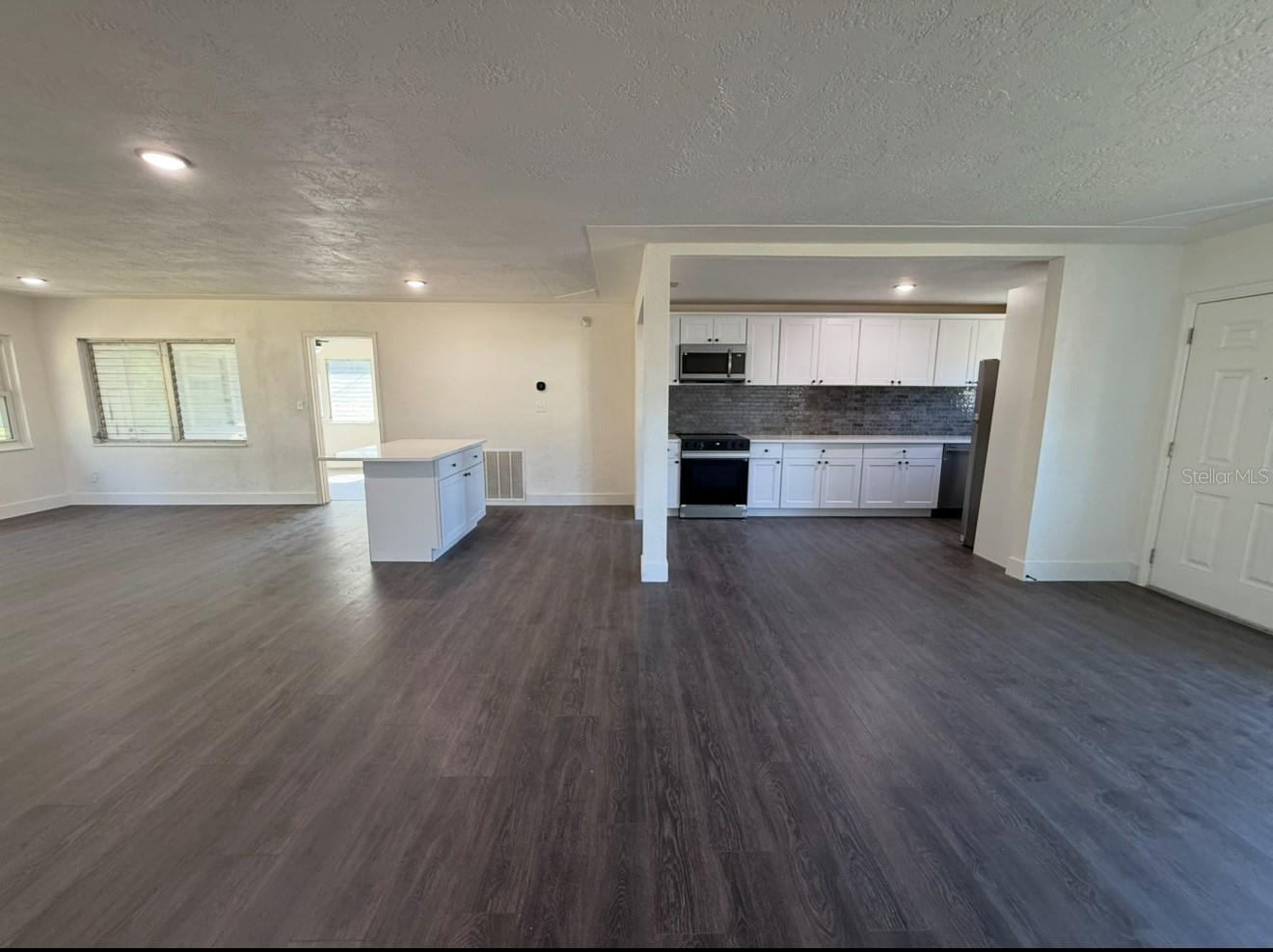 Image 4 of 15 For 2734 19th Street S