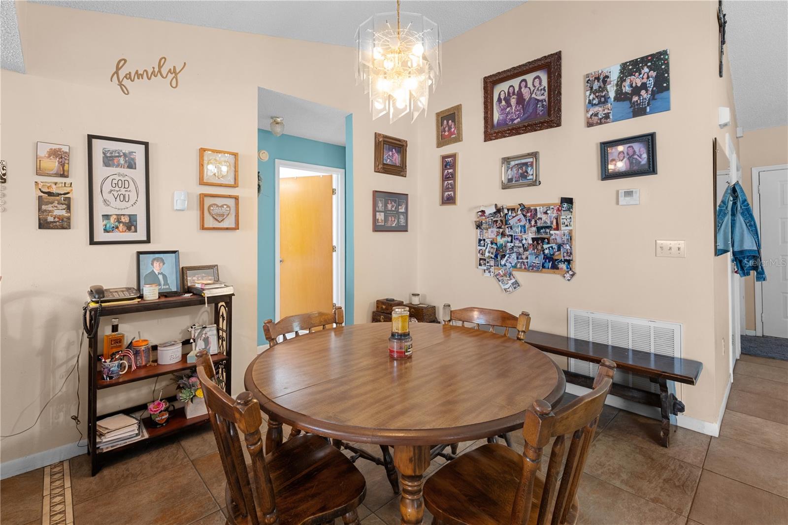 Image 14 of 49 For 11704 Bur Mac Road