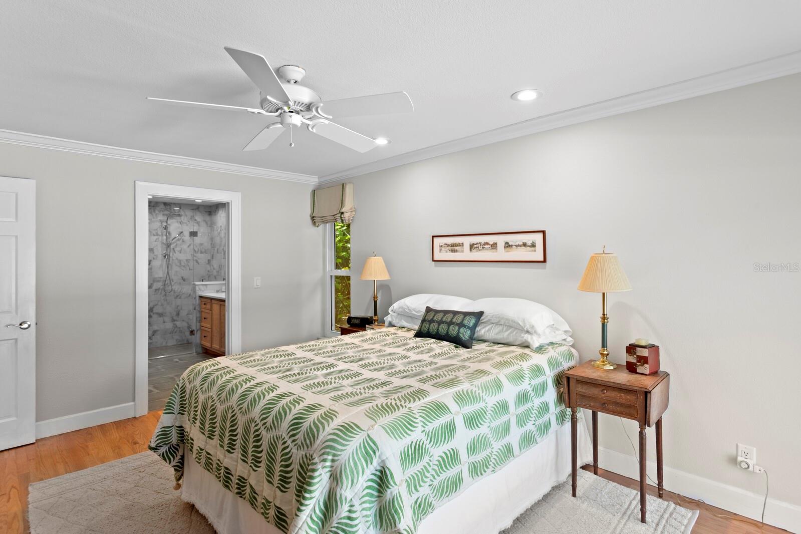 Listing photo id 20 for 1501 75th Circle Ne