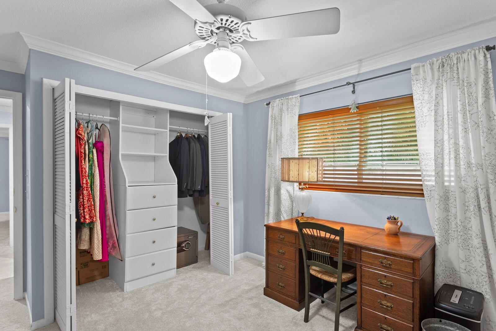 Listing photo id 41 for 1501 75th Circle Ne