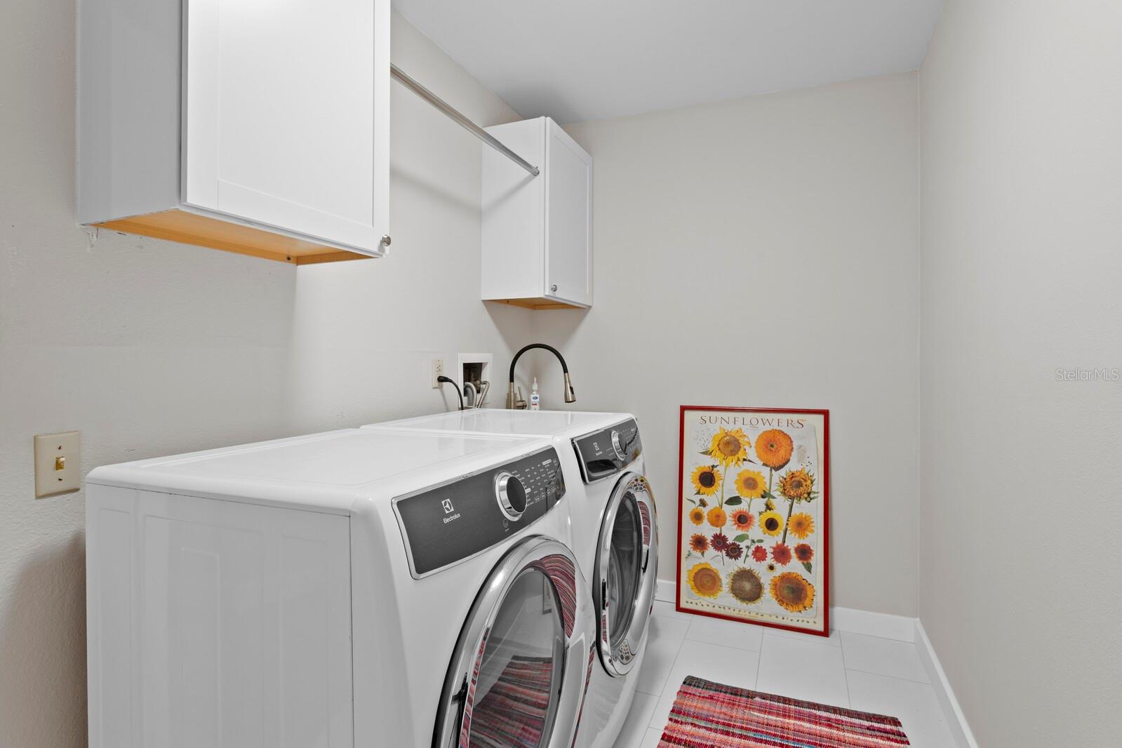 Listing photo id 42 for 1501 75th Circle Ne