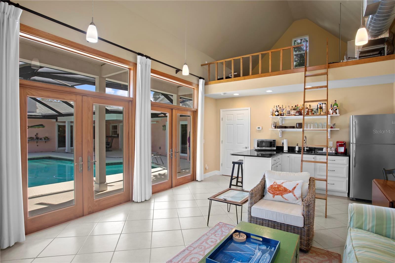 Listing photo id 49 for 1501 75th Circle Ne