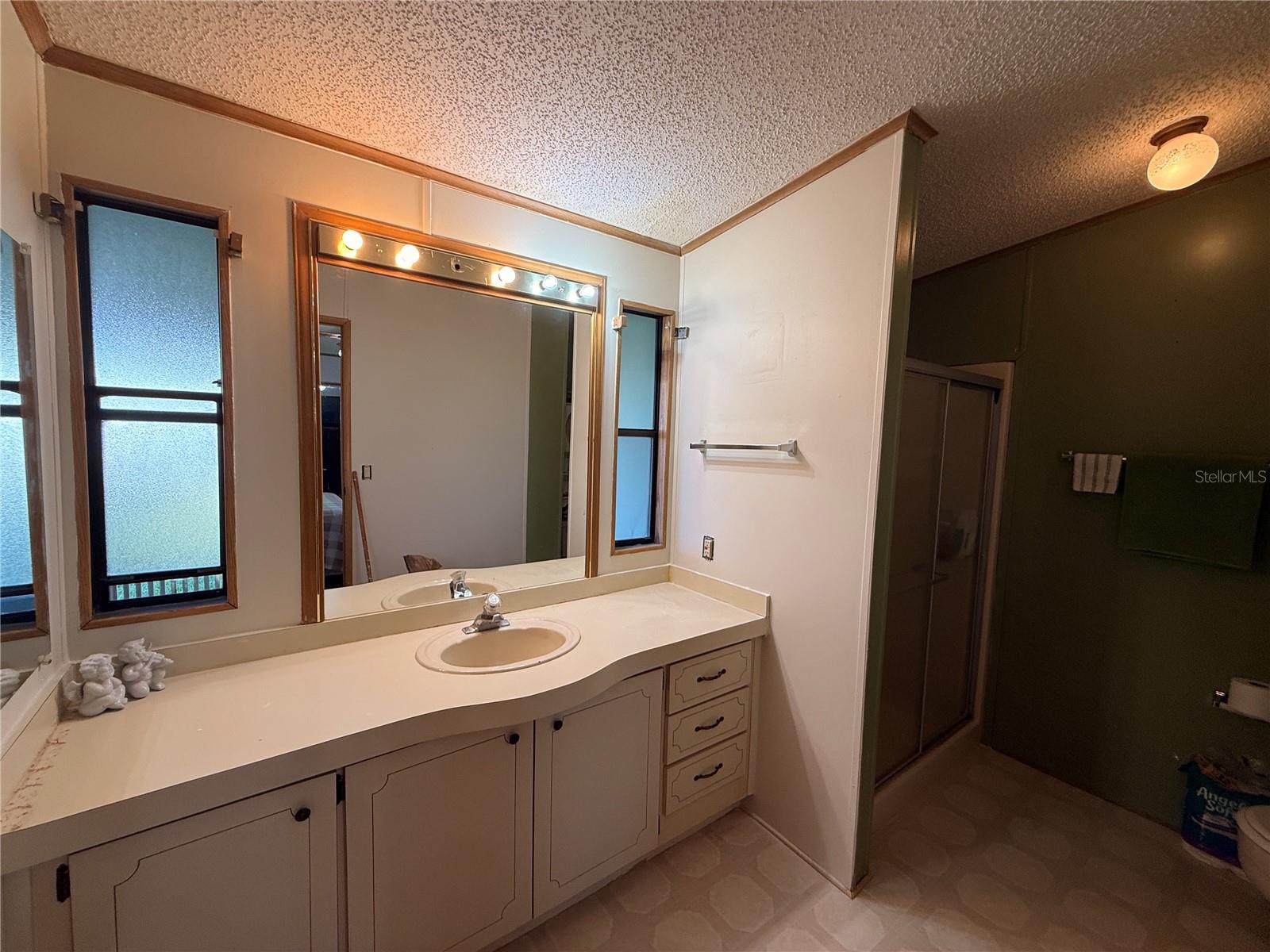 Image 20 of 32 For 3141 Great Oak St