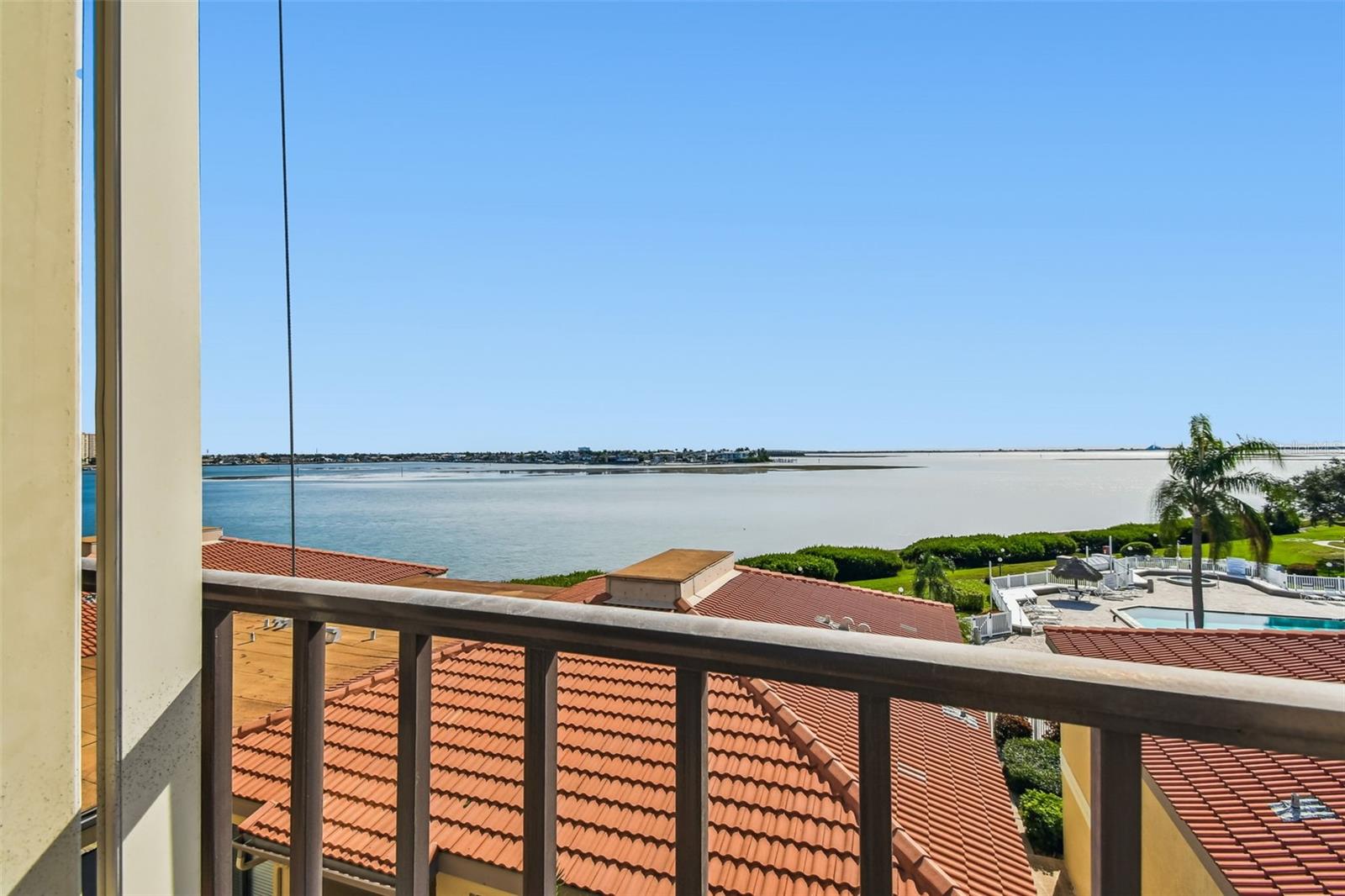 Image 7 of 49 For 6104 Palma Del Mar Boulevard S 402