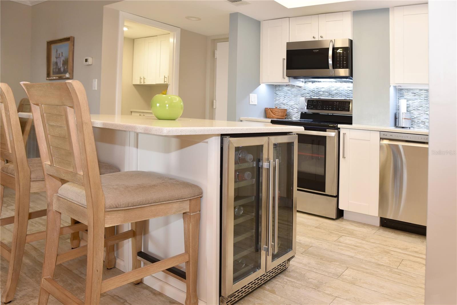 Image 23 of 31 For 4900 Brittany Drive S 811