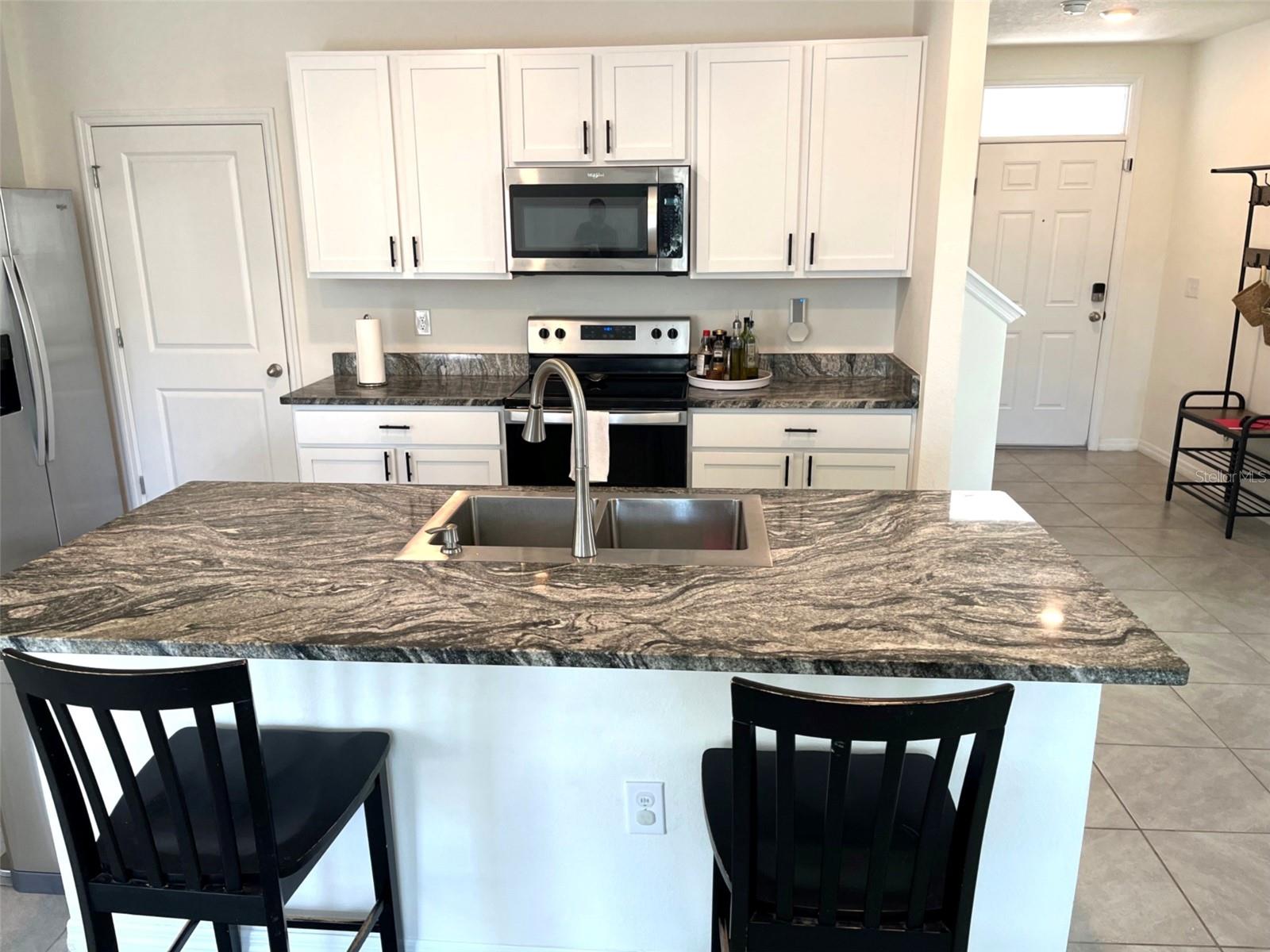 Image 4 of 36 For 32606 Canyonlands Drive