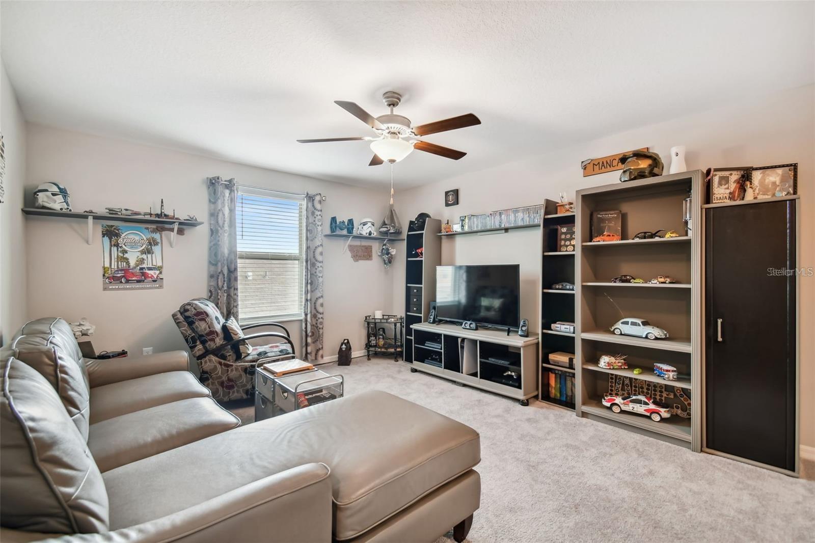 Listing photo id 18 for 7021 King Creek Drive