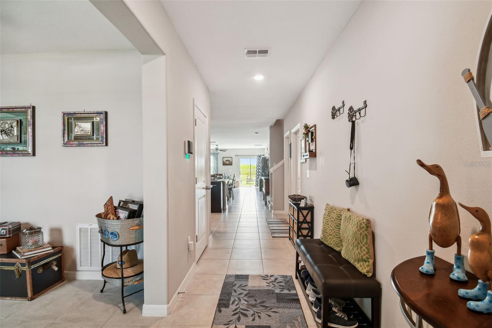 Listing photo id 19 for 7021 King Creek Drive