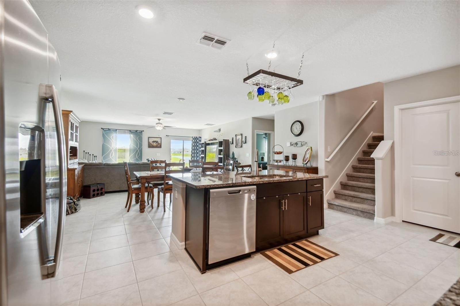 Listing photo id 6 for 7021 King Creek Drive