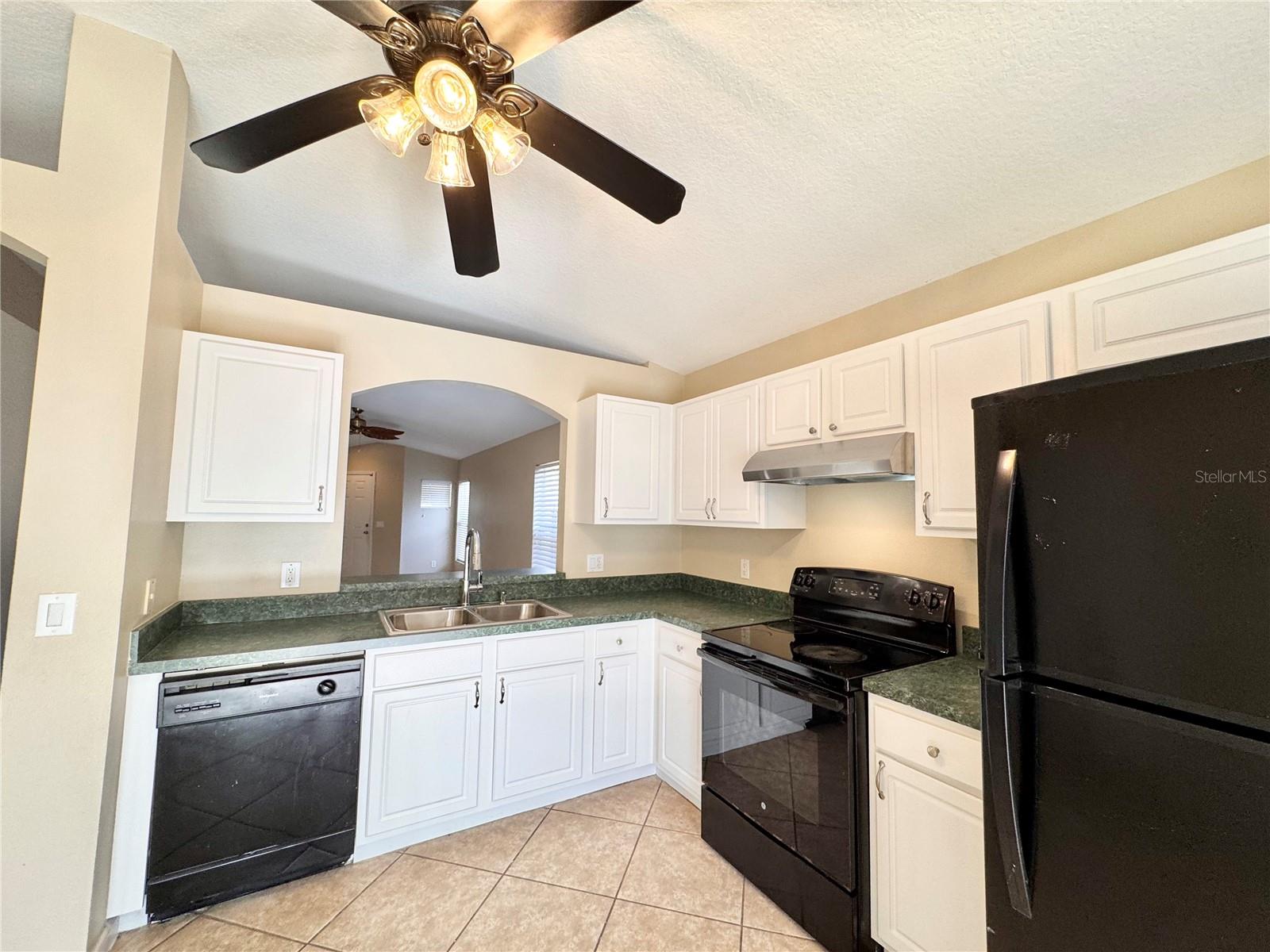 Image 15 of 94 For 18133 Lembrecht Way