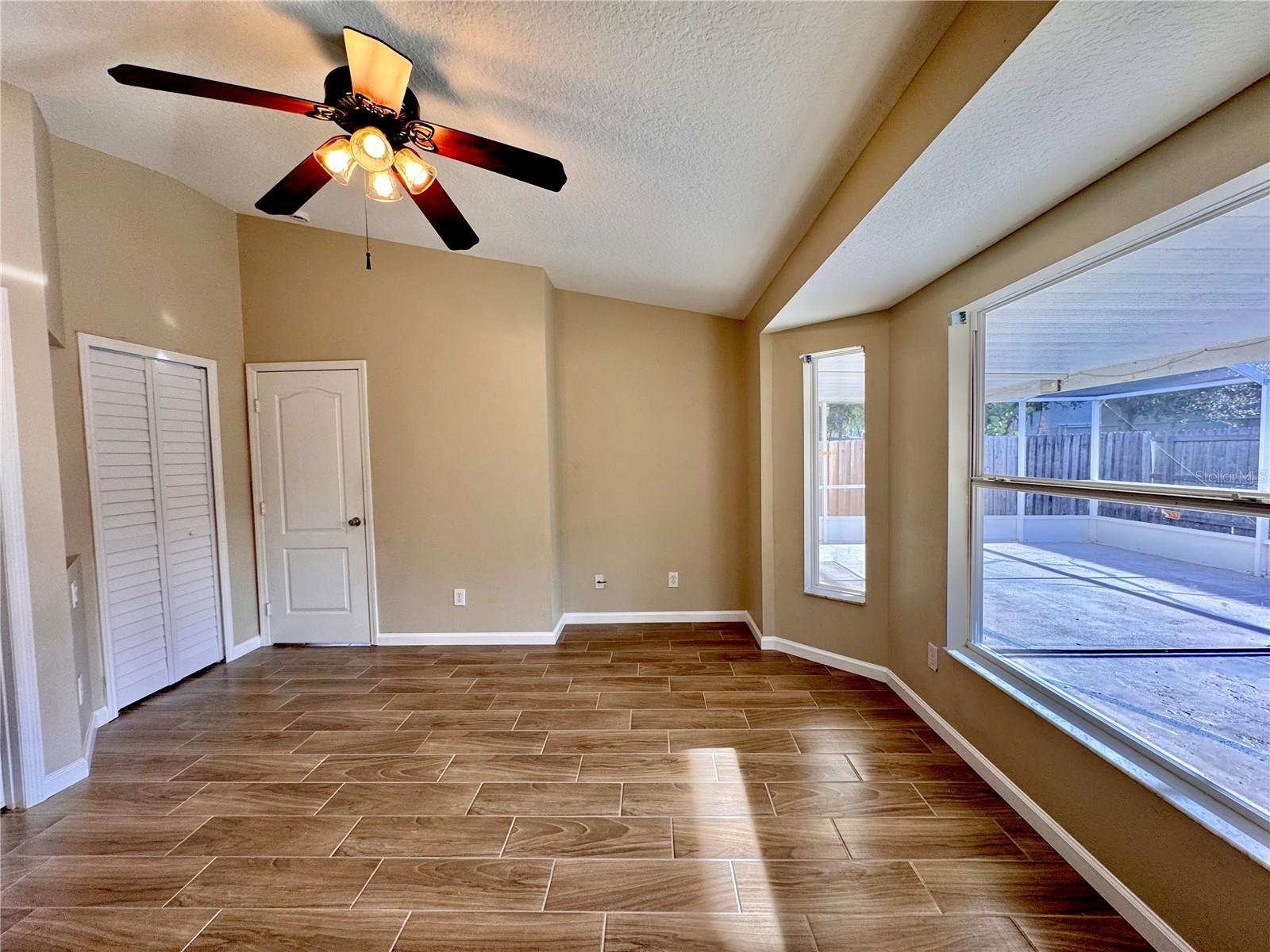 Image 35 of 94 For 18133 Lembrecht Way