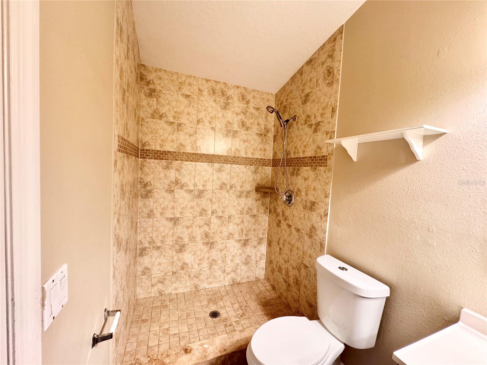 Image 39 of 94 For 18133 Lembrecht Way