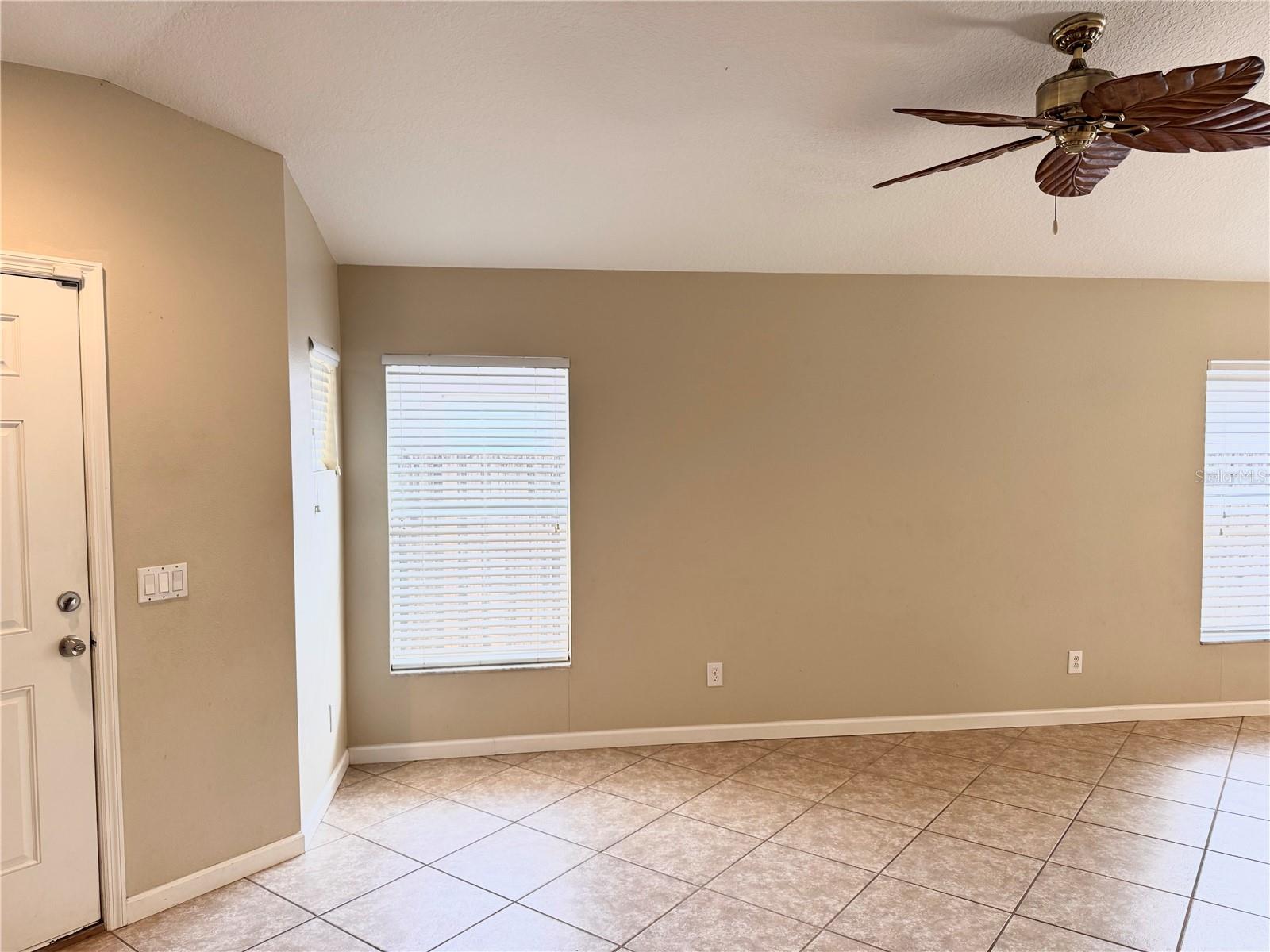 Image 8 of 94 For 18133 Lembrecht Way