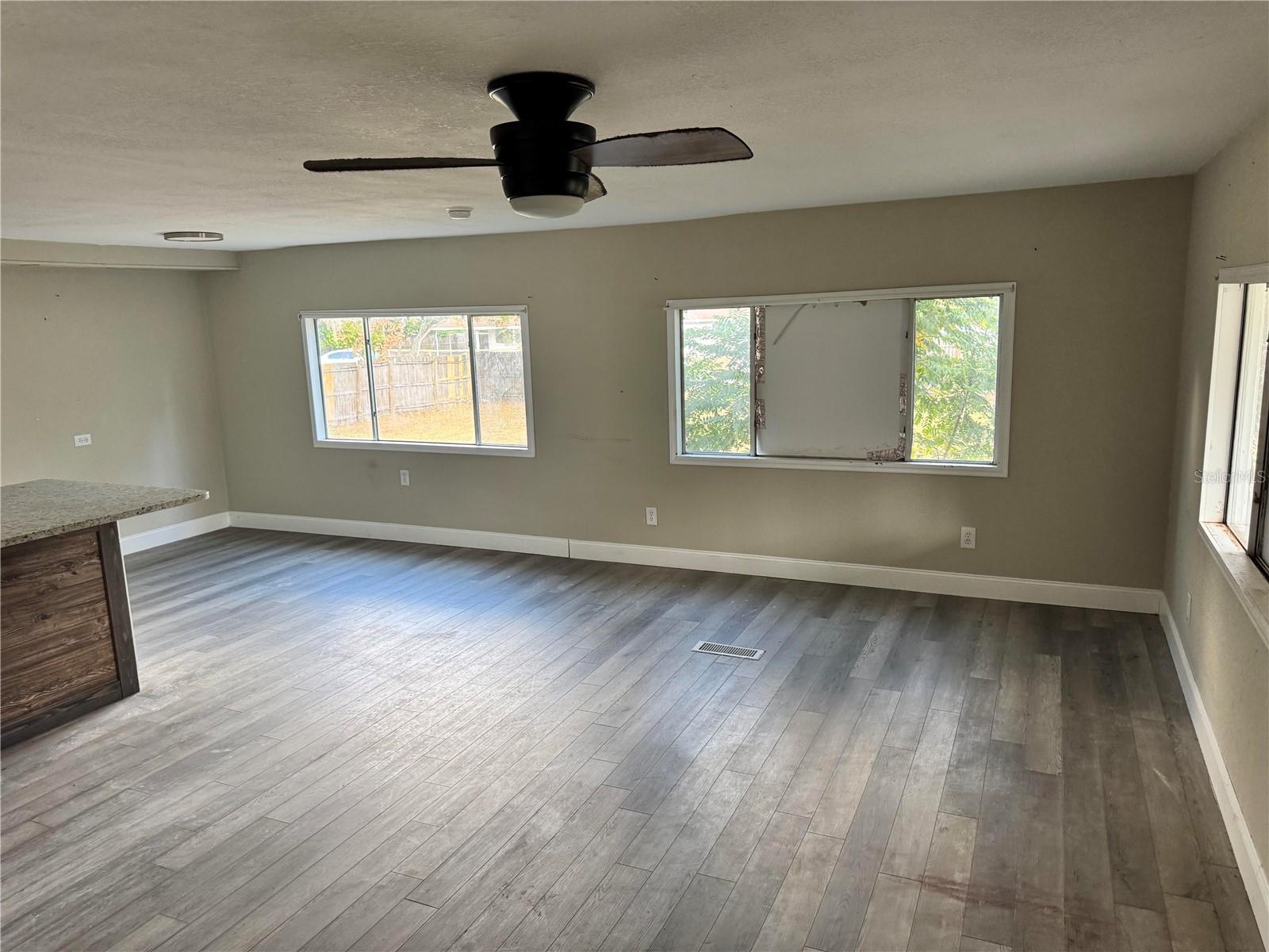 Image 4 of 24 For 3402 Pearson Road