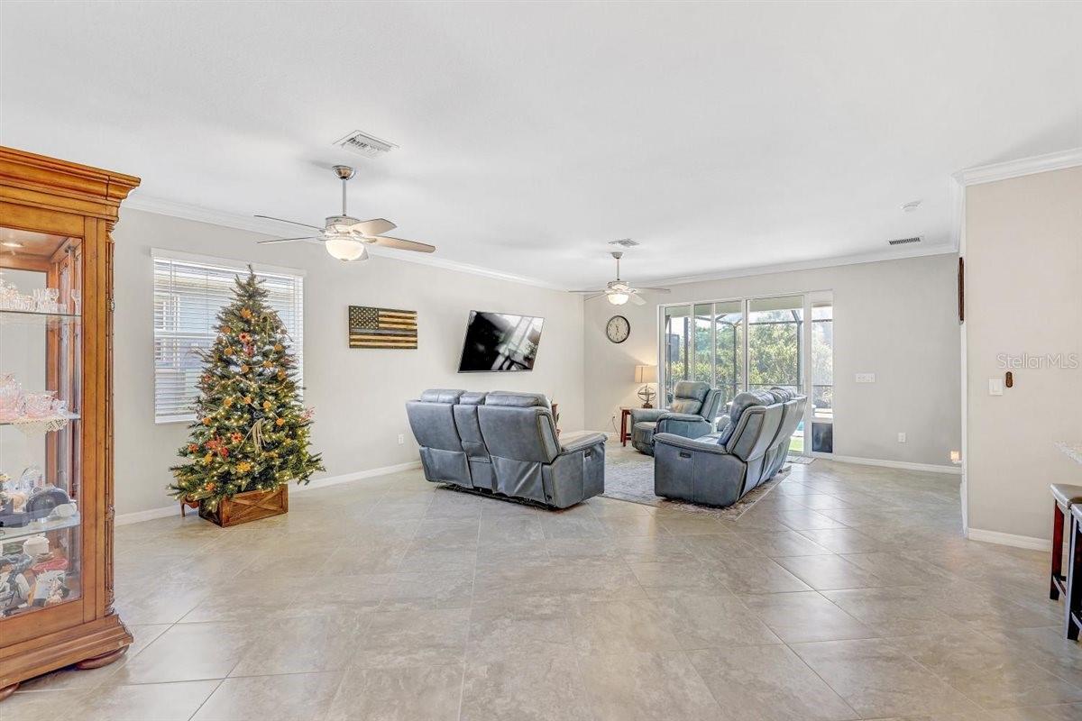 Image 13 of 44 For 9481 Ruscello Court