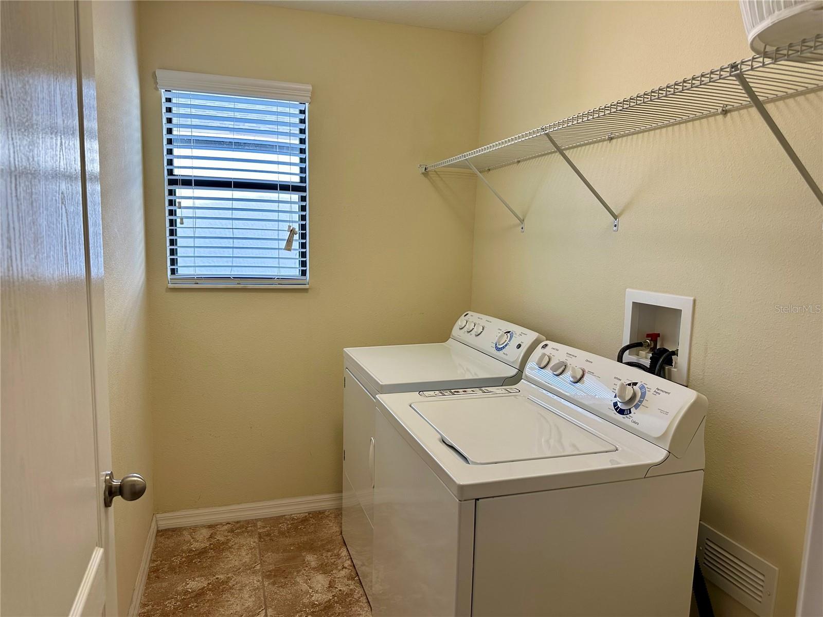 Image 18 of 27 For 9908 Spice Bush Court