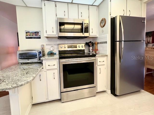 Image 10 of 89 For 1100 Belcher Road S 473