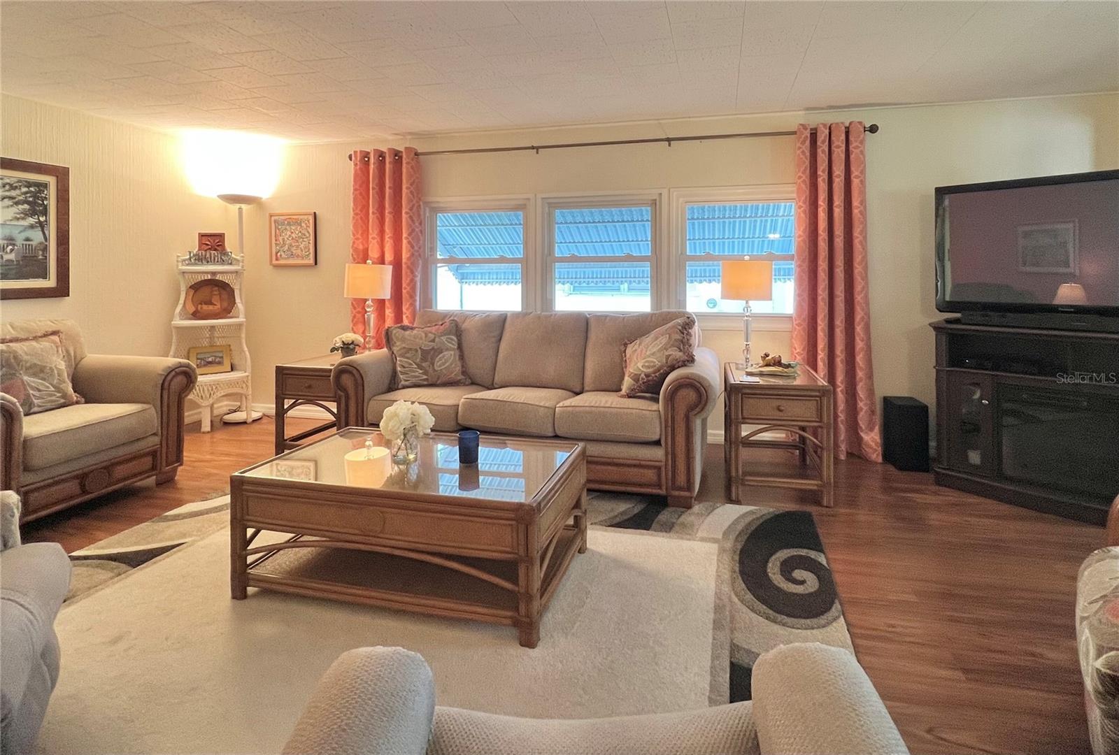 Image 18 of 89 For 1100 Belcher Road S 473