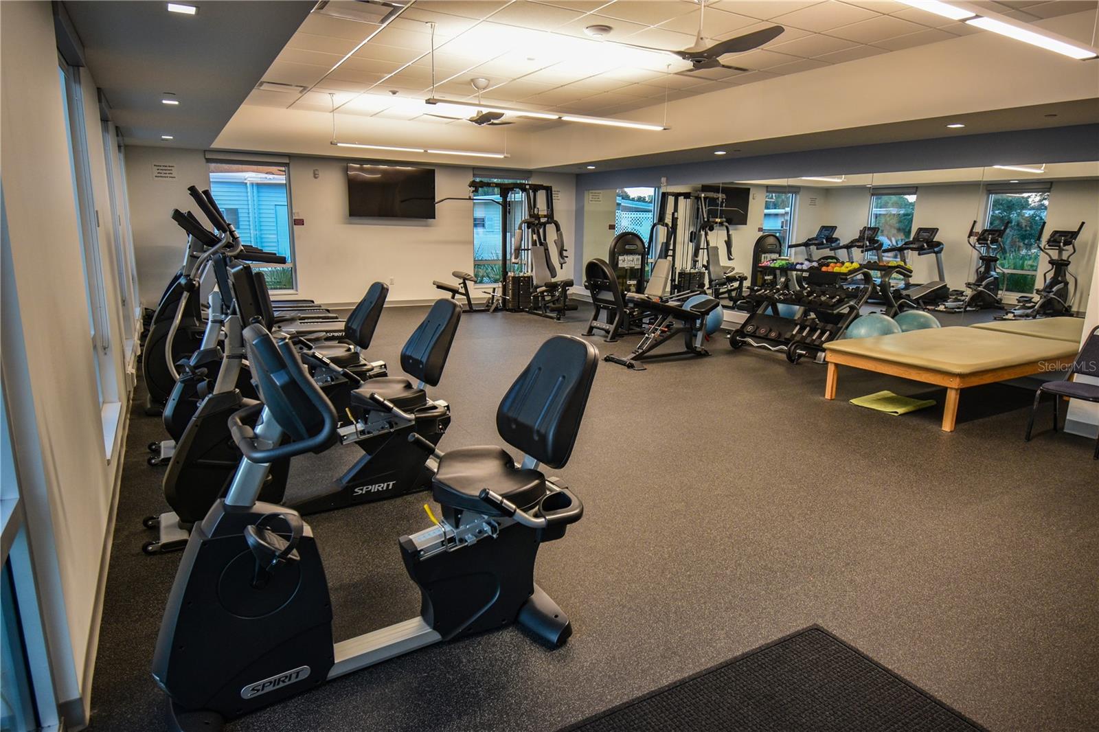 Image 65 of 89 For 1100 Belcher Road S 473