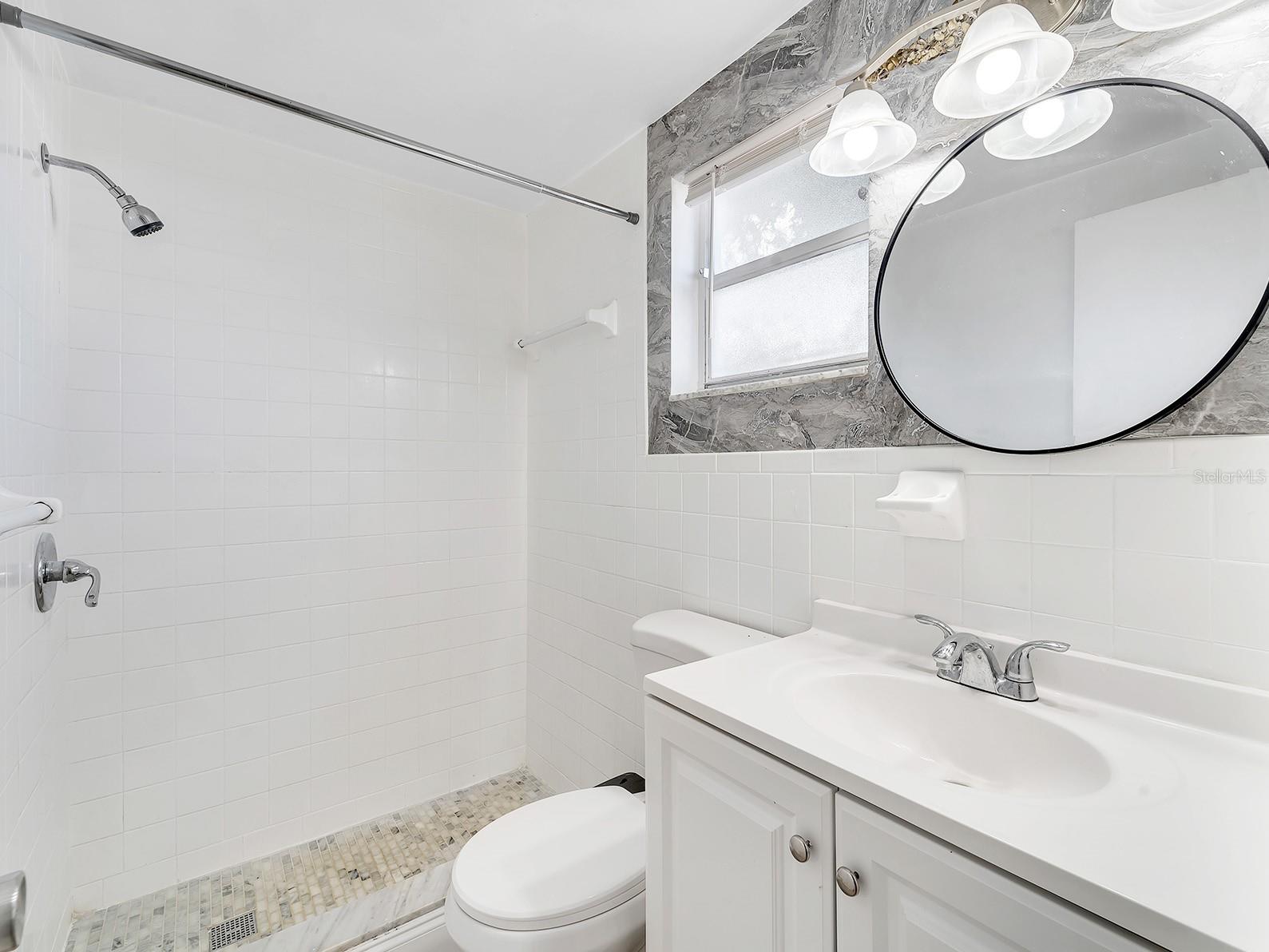 Image 14 of 40 For 7210 Embassy Boulevard