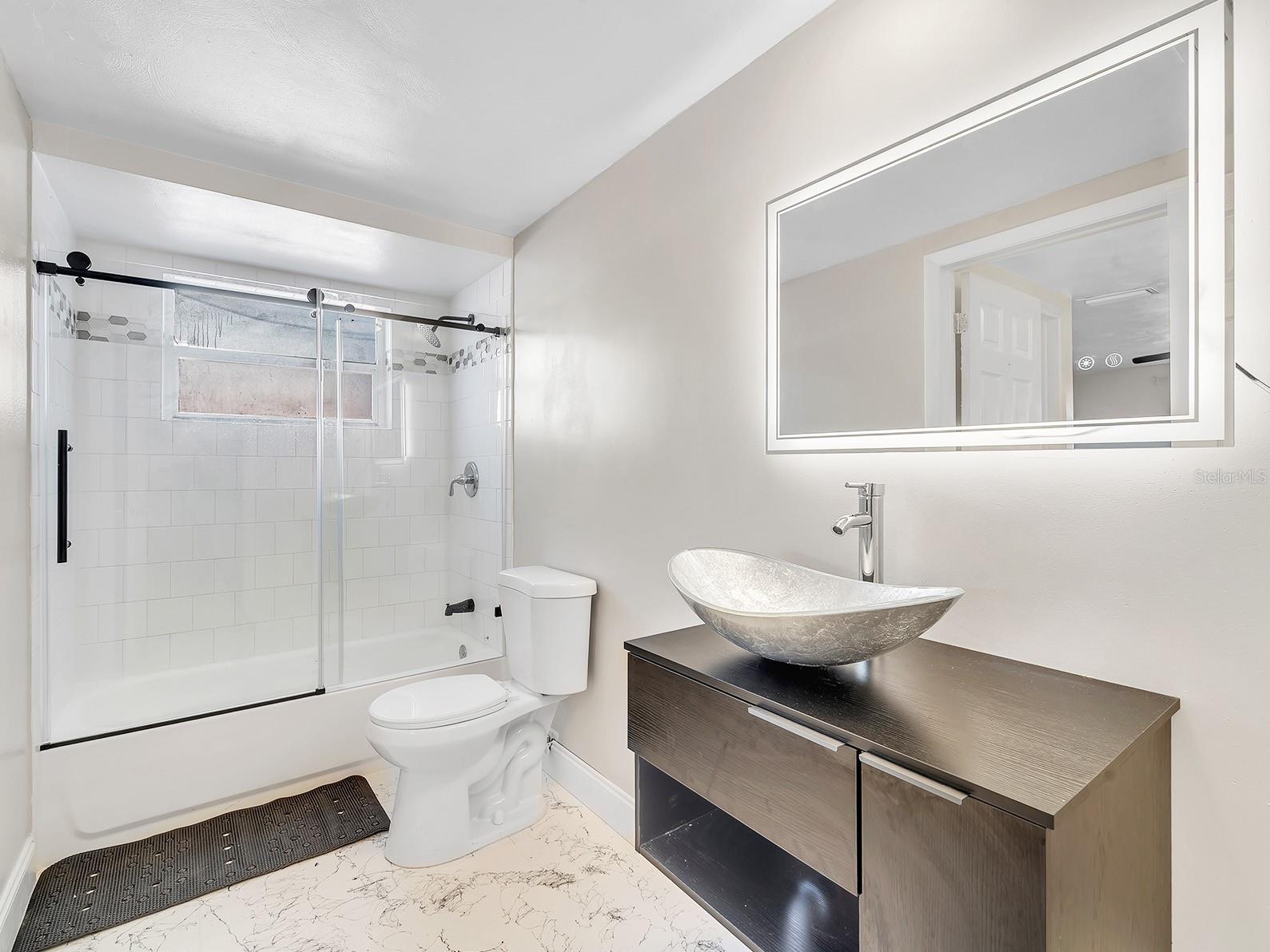 Image 39 of 40 For 7210 Embassy Boulevard