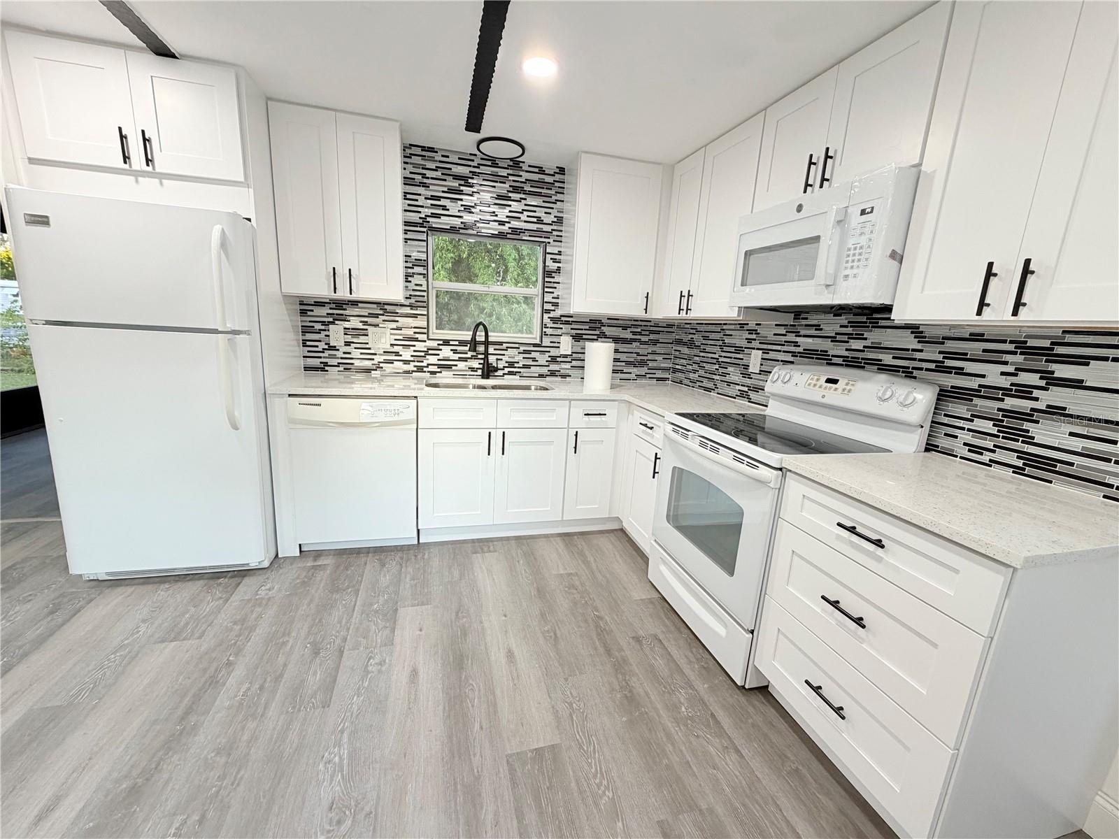 Image 65 of 85 For 82 Bobwhite Road