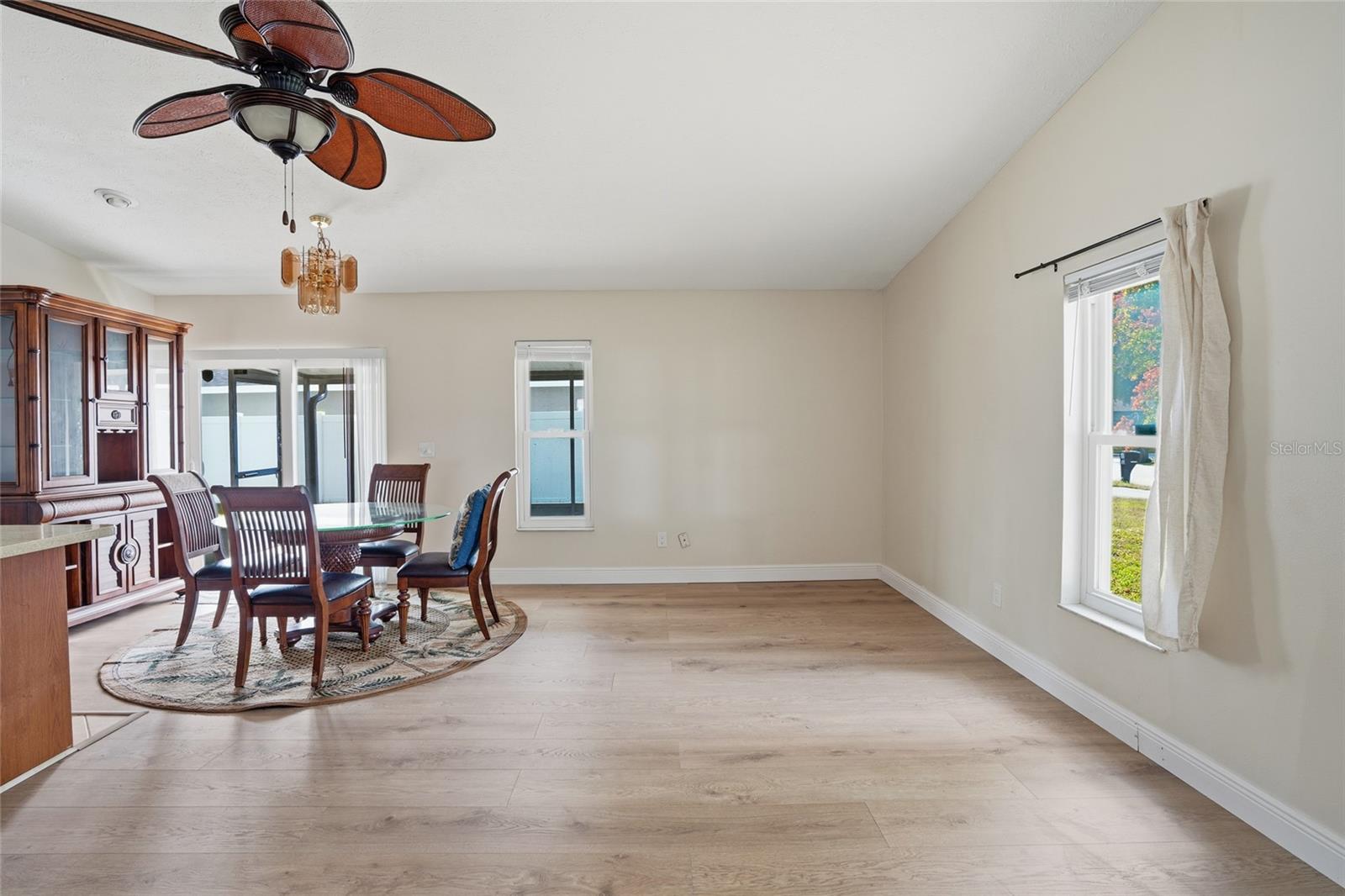 Image 11 of 28 For 5425 Pentail Circle