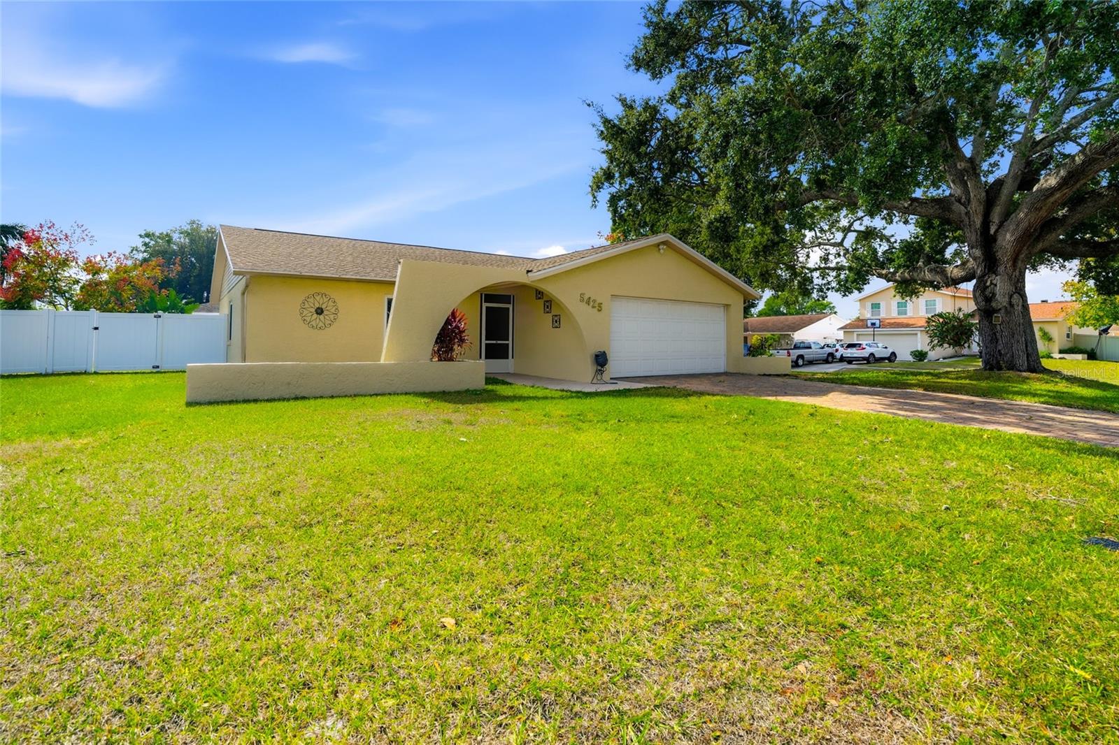 Image 2 of 28 For 5425 Pentail Circle