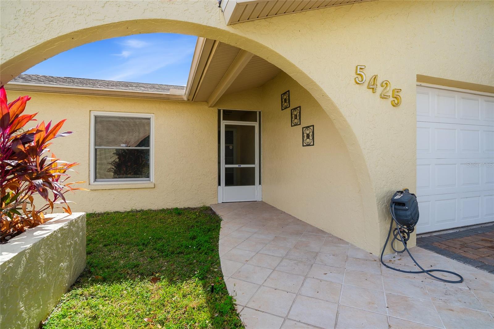 Image 4 of 28 For 5425 Pentail Circle