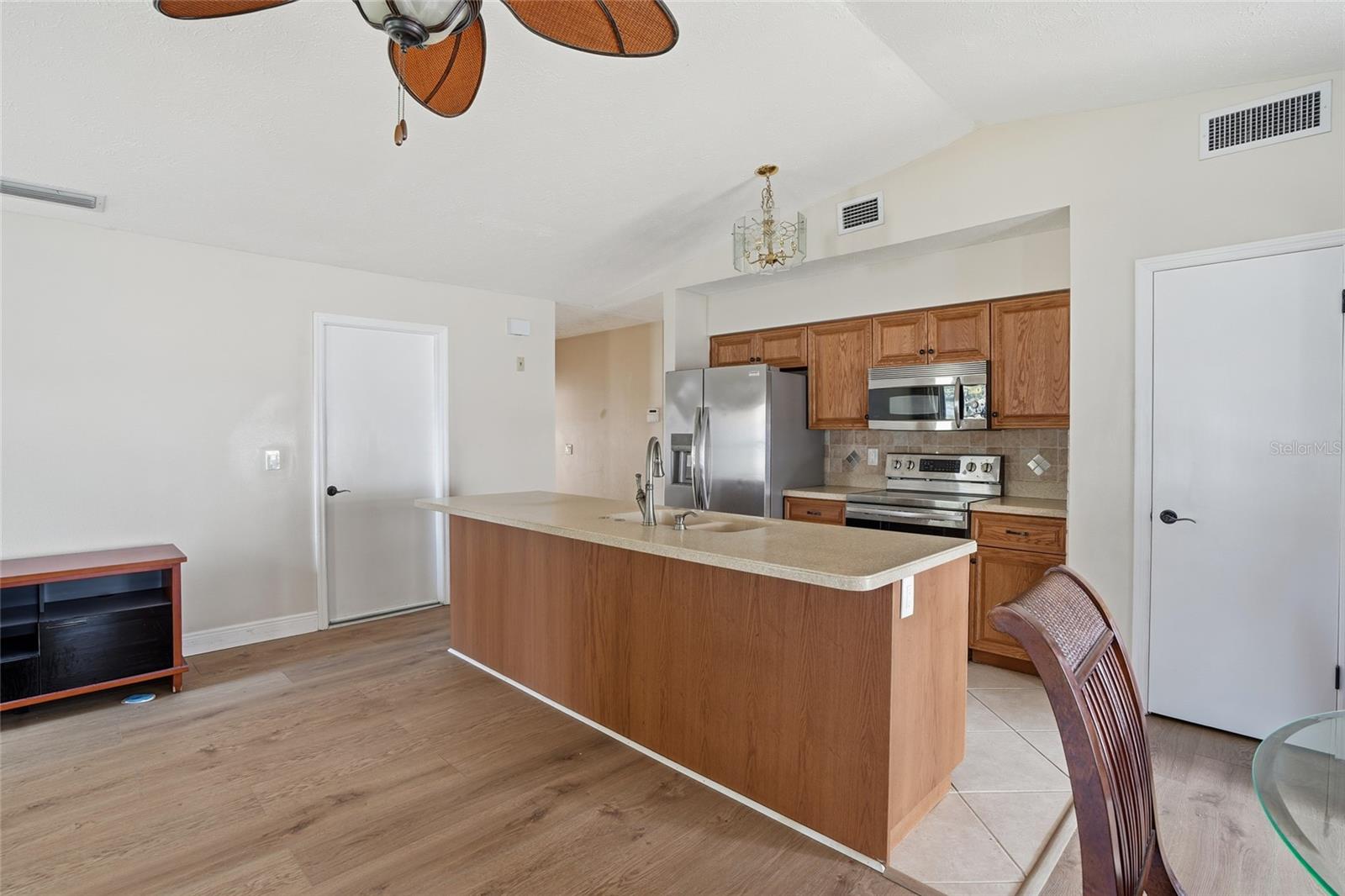 Image 8 of 28 For 5425 Pentail Circle