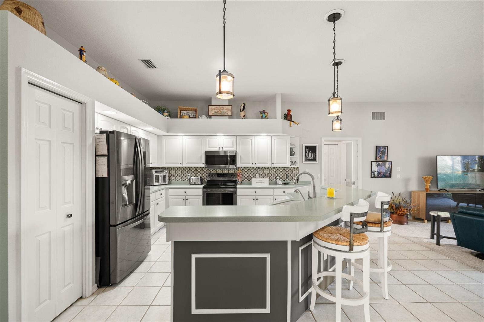 Image 12 of 51 For 18715 Dove Hollow Court