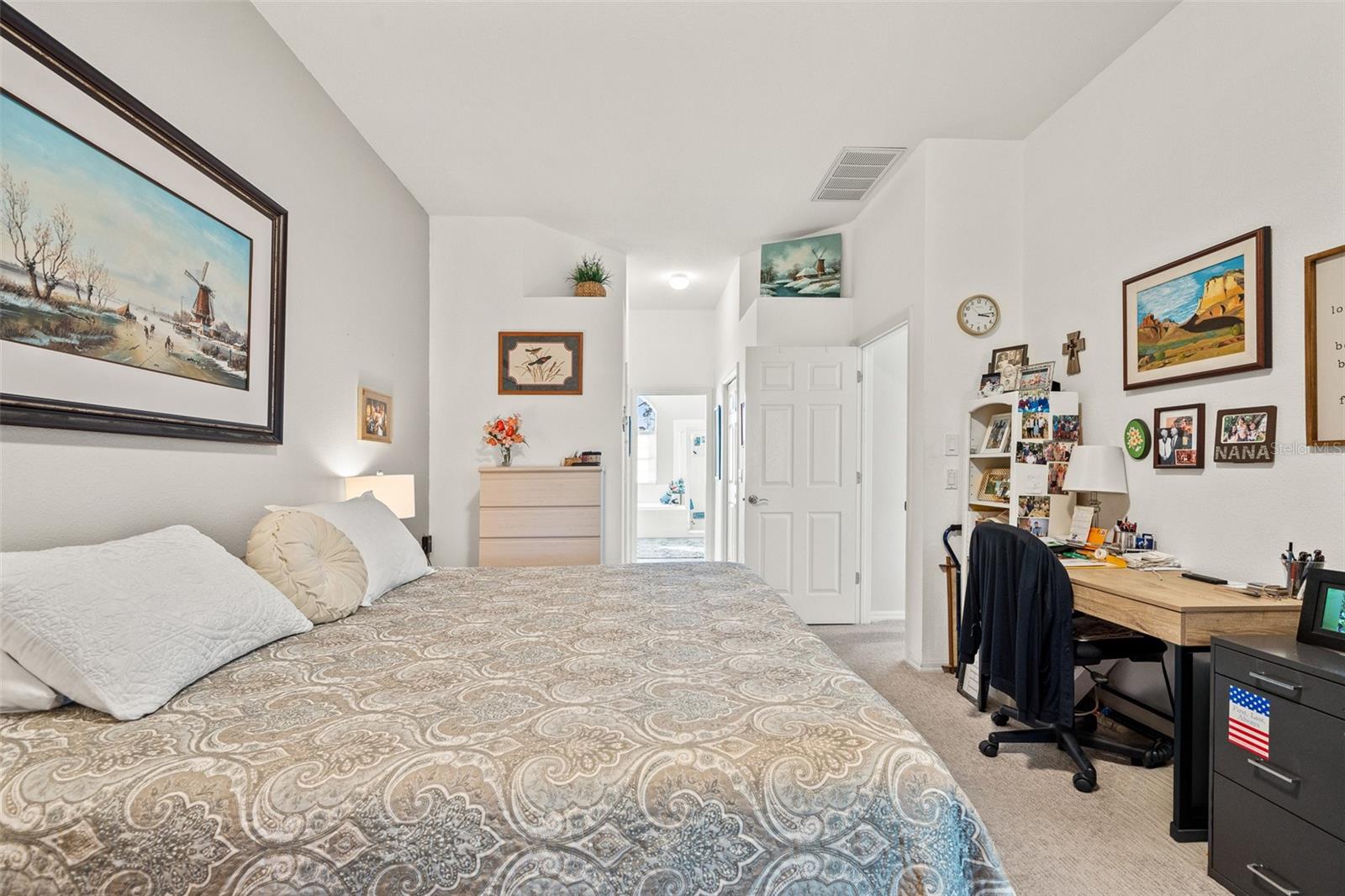 Image 23 of 51 For 18715 Dove Hollow Court