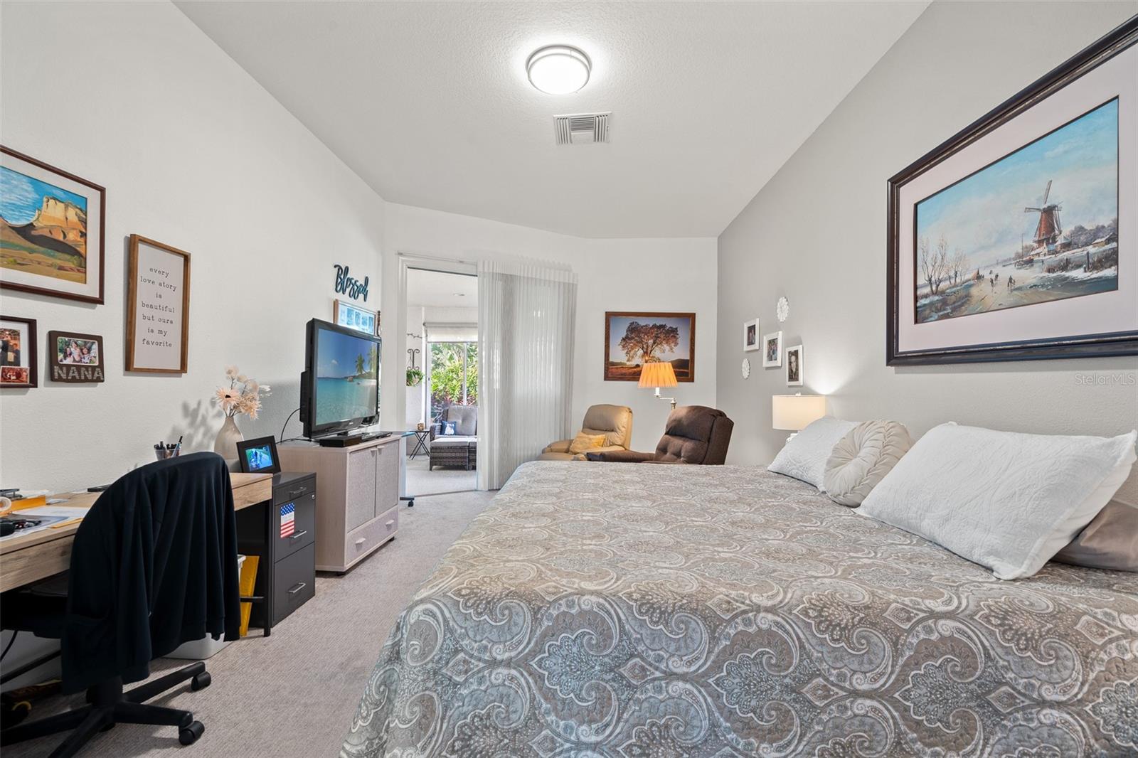 Image 25 of 51 For 18715 Dove Hollow Court