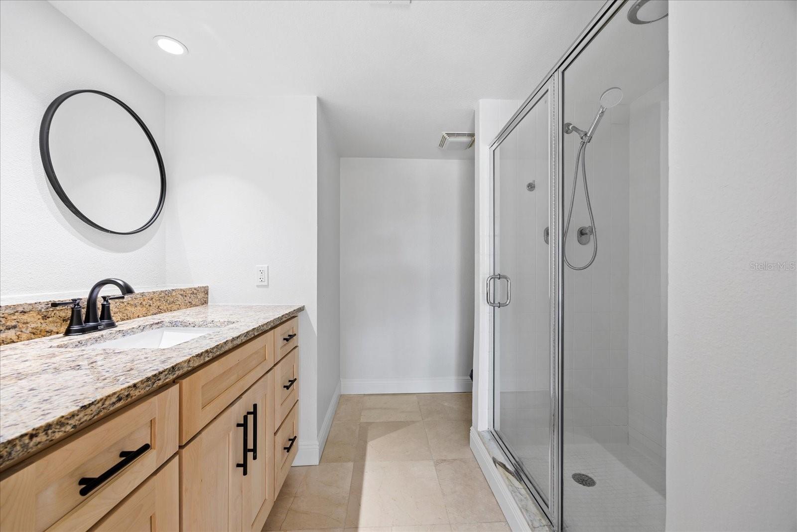 Image 14 of 50 For 100 Oakmont Lane 101