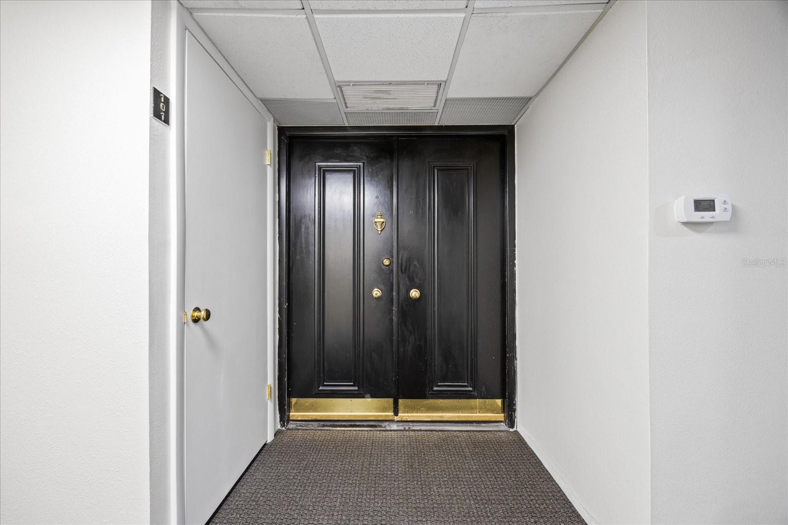 Image 2 of 50 For 100 Oakmont Lane 101