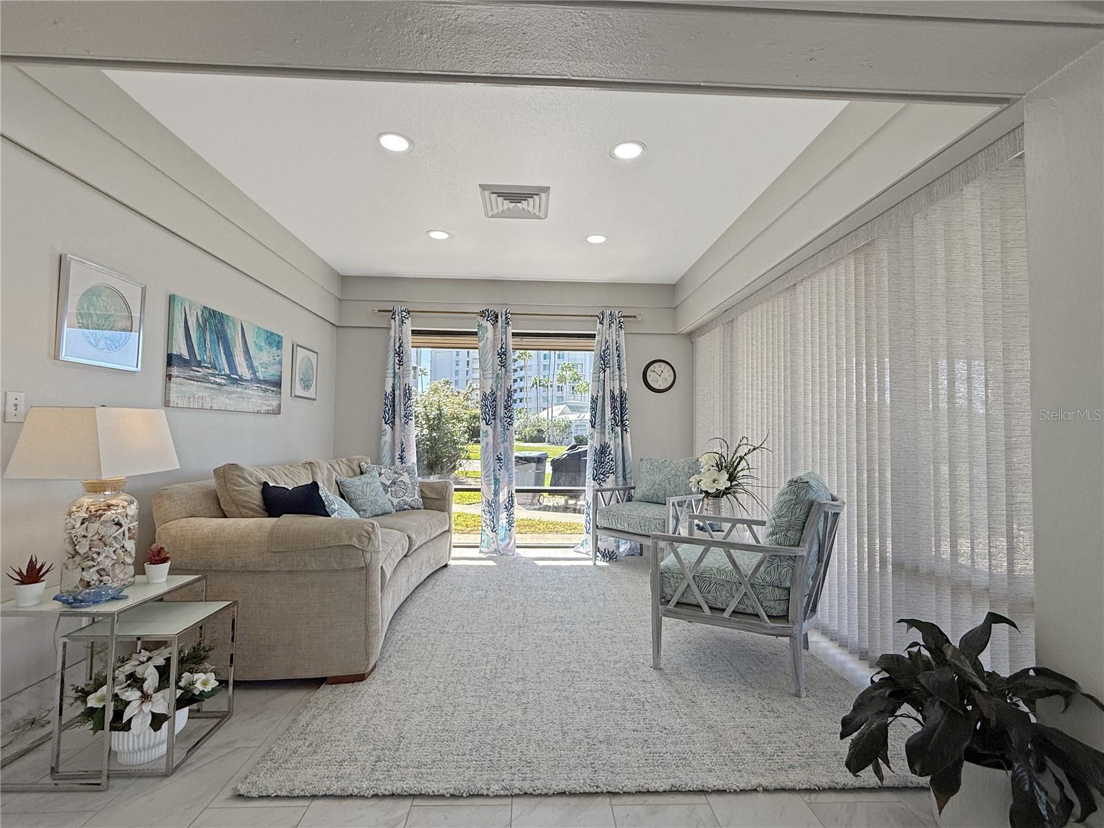 Image 31 of 50 For 100 Oakmont Lane 101