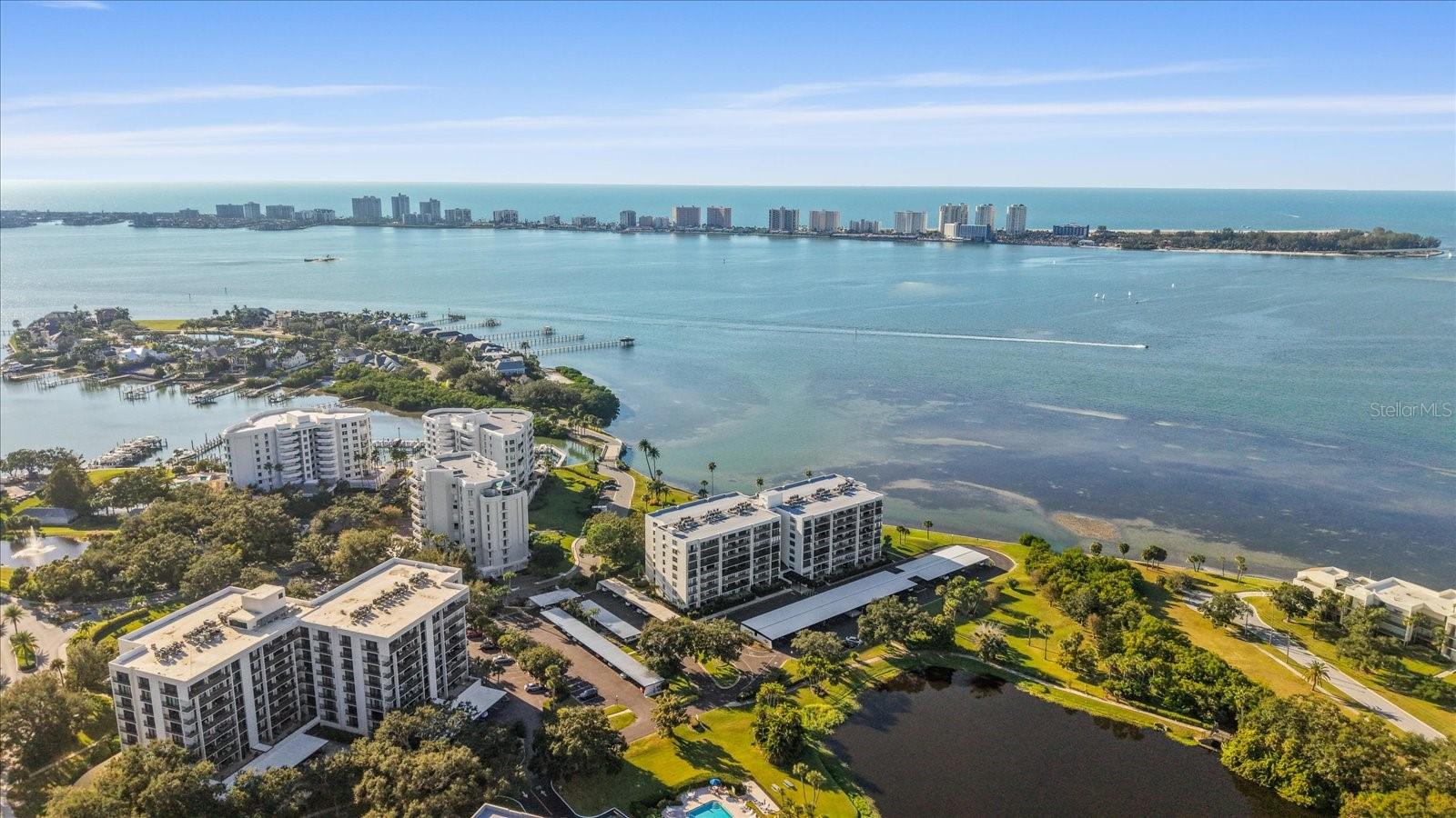 Image 38 of 50 For 100 Oakmont Lane 101