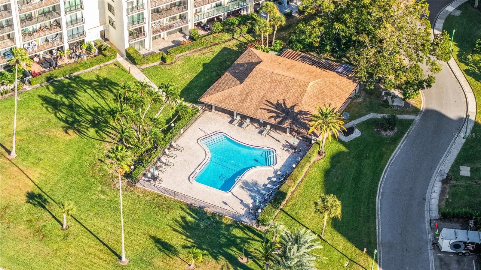 Image 43 of 50 For 100 Oakmont Lane 101