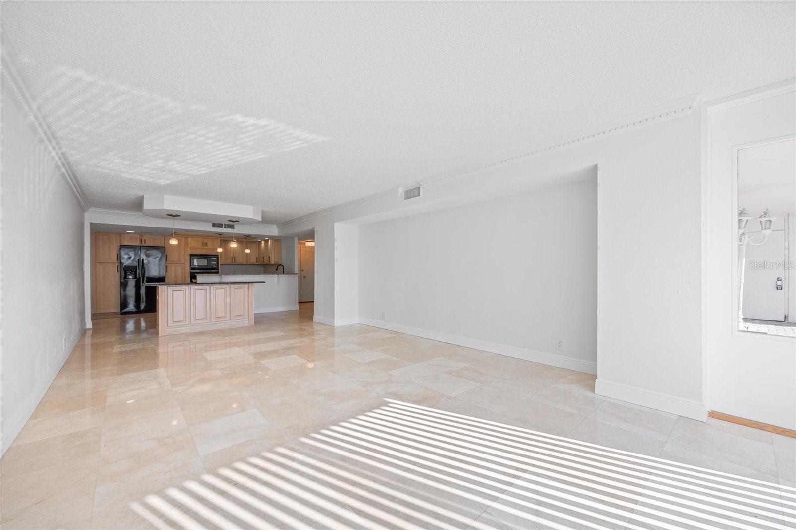 Image 7 of 50 For 100 Oakmont Lane 101