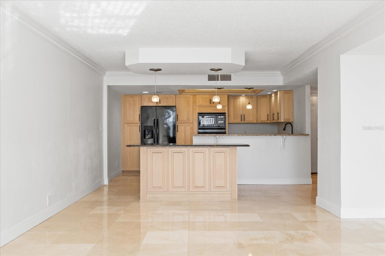 Image 8 of 50 For 100 Oakmont Lane 101