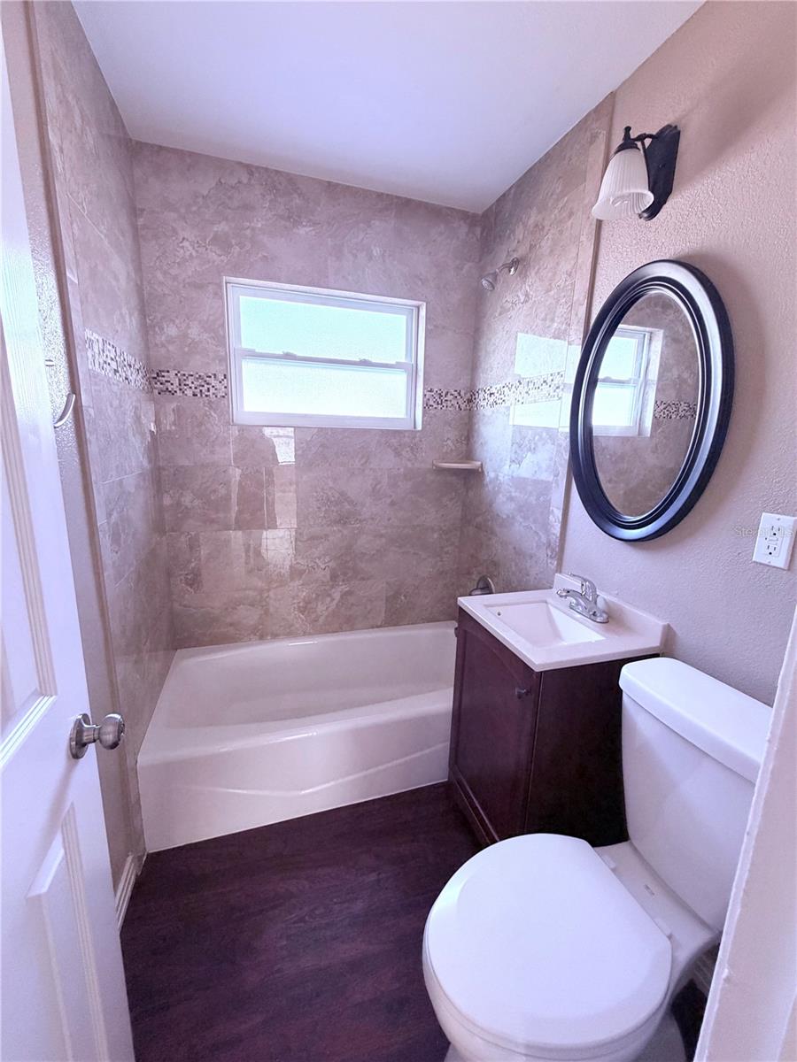 Image 10 of 16 For 1523 Jean Street